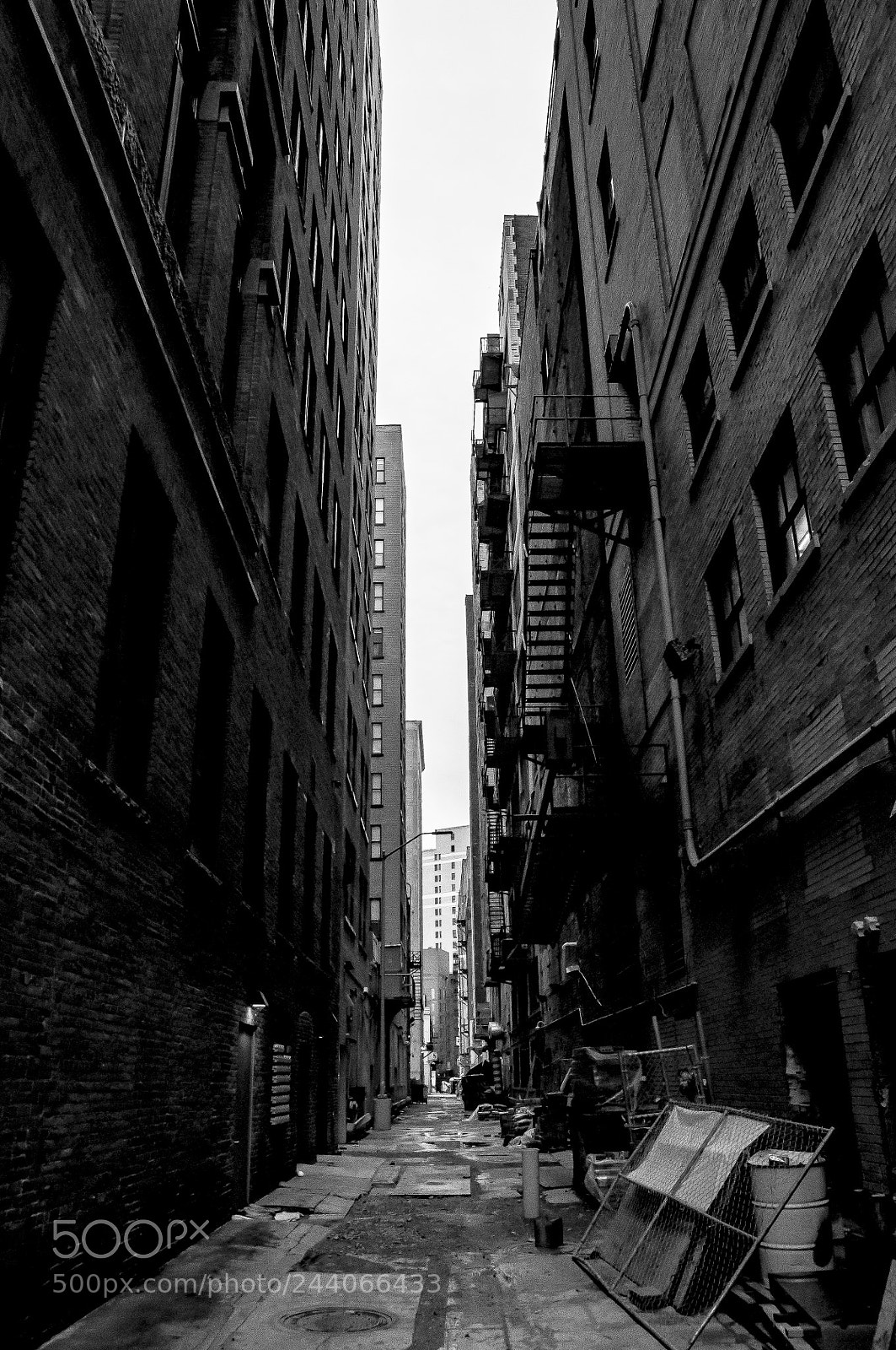 Nikon D90 sample photo. Alley photography