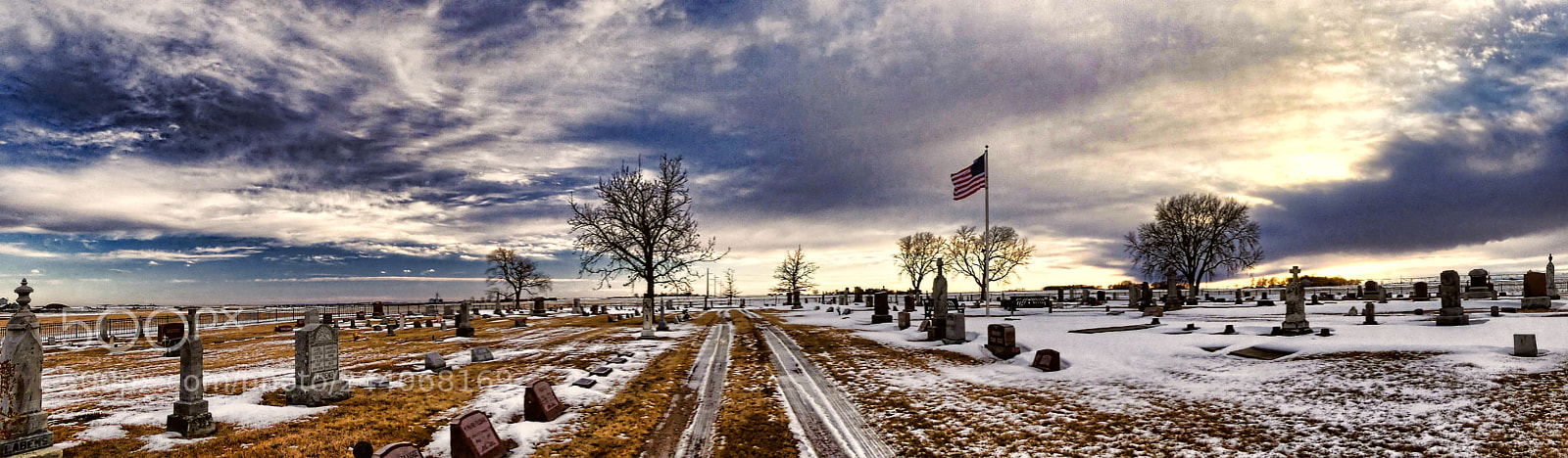 Panasonic Lumix DMC-FZ300 sample photo. Cemetery photography