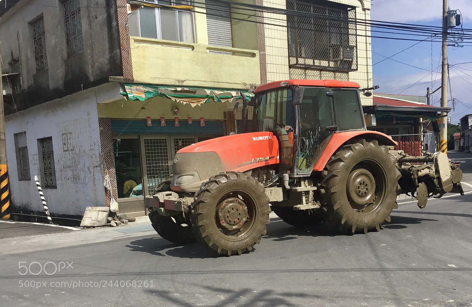 Apple iPad sample photo. Countryside suv-taxi photography