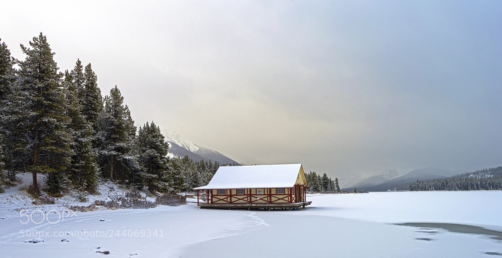 Nikon D3200 sample photo. Maligne lake photography