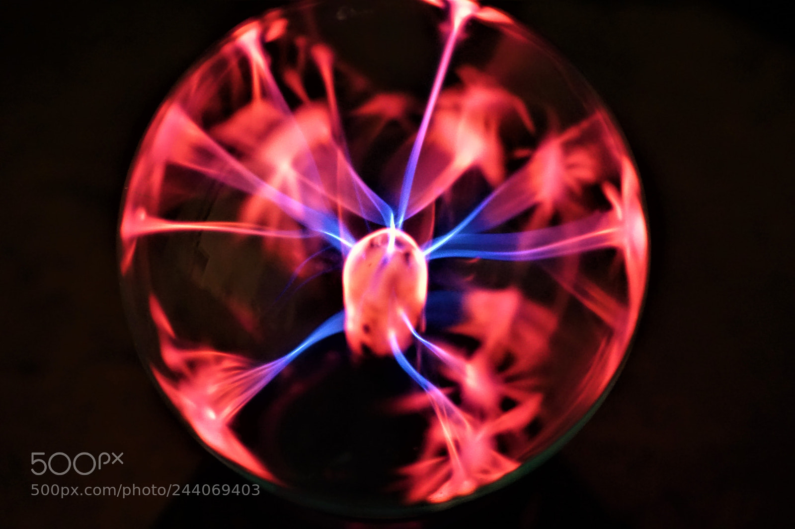Sony a6000 + Sony E 18-50mm F4-5.6 sample photo. Plasma ball photography