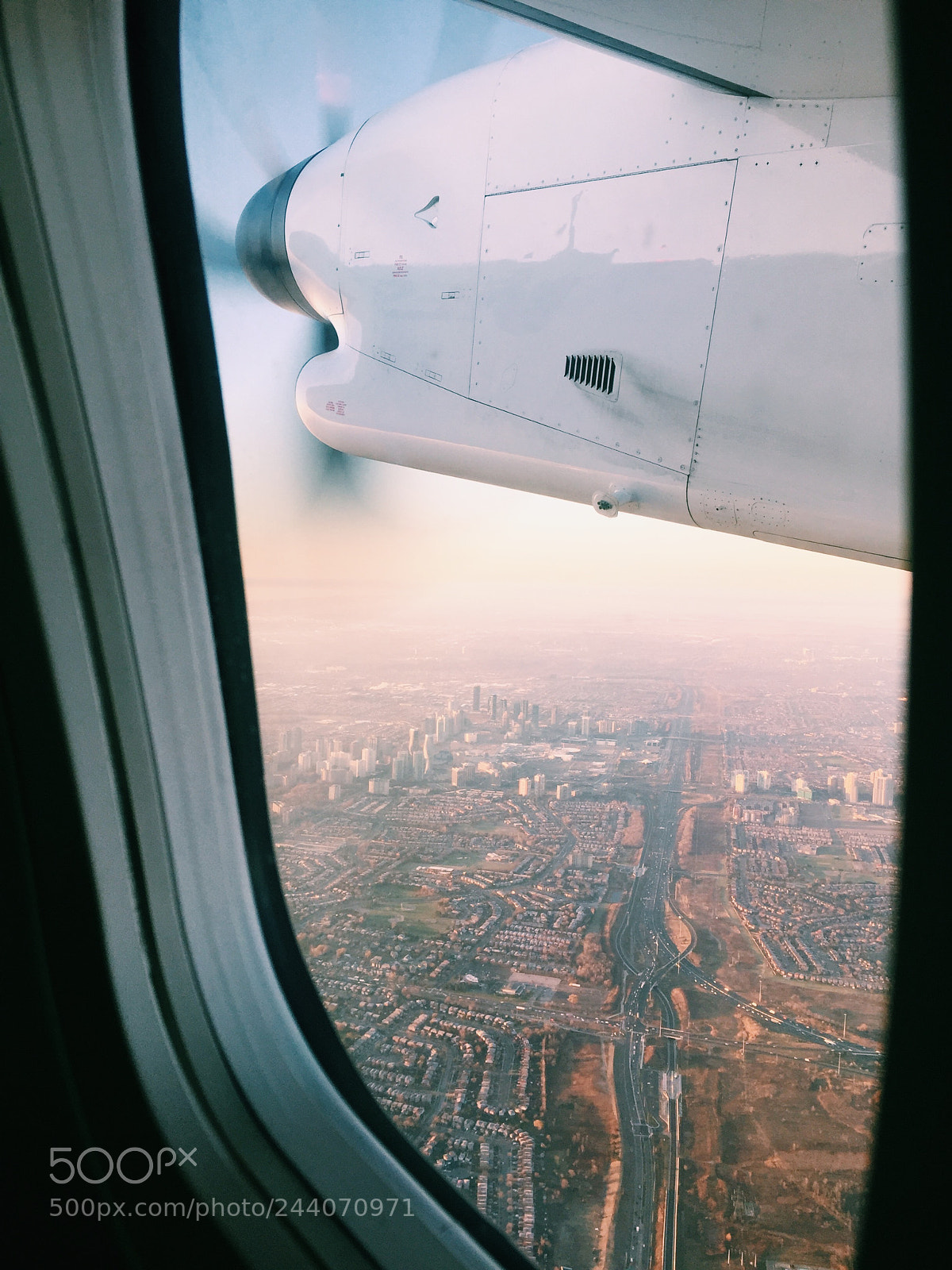 Apple iPhone 6 sample photo. Tiny toronto photography