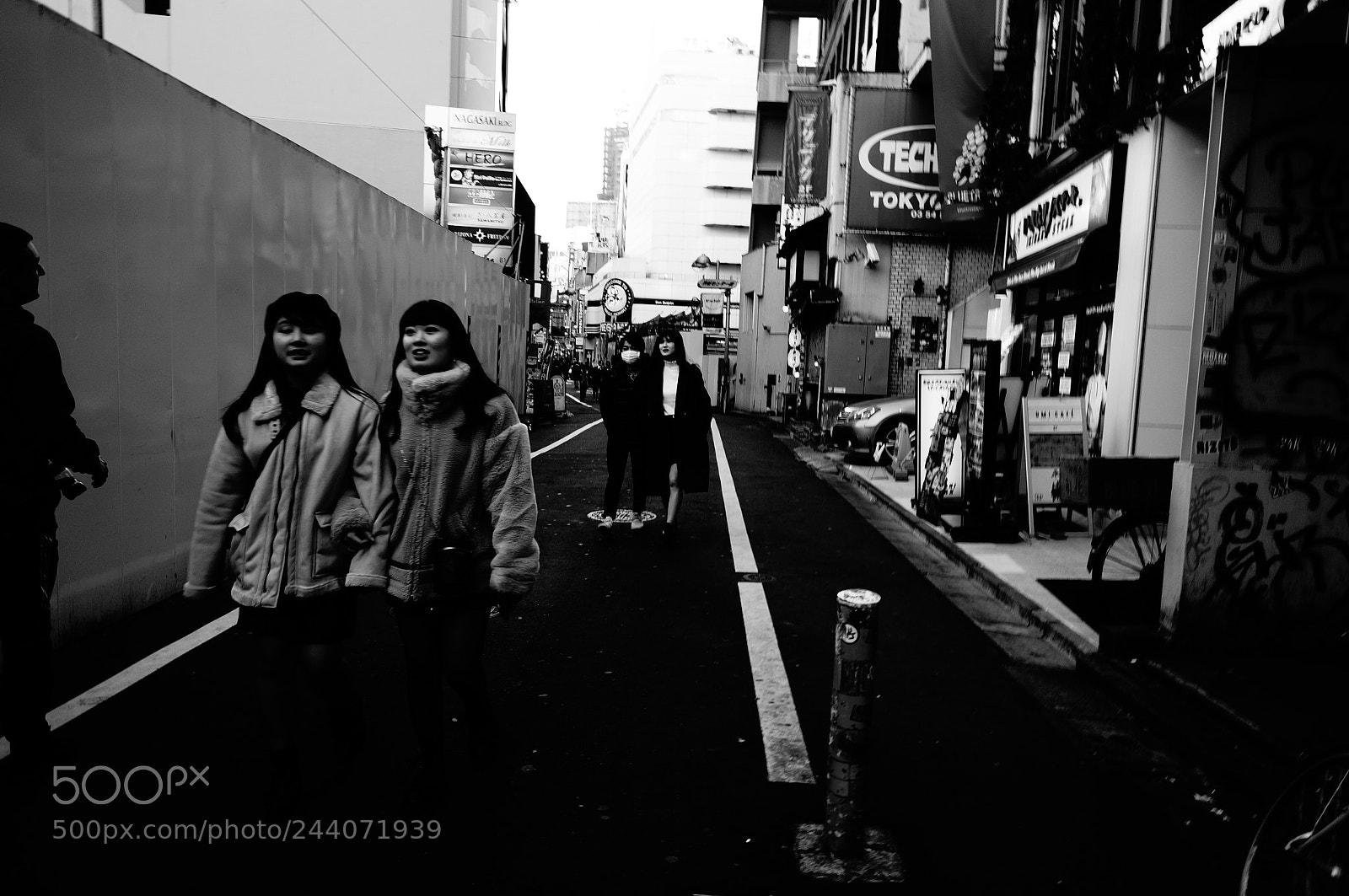 Sony Alpha NEX-5T sample photo. Streets photography