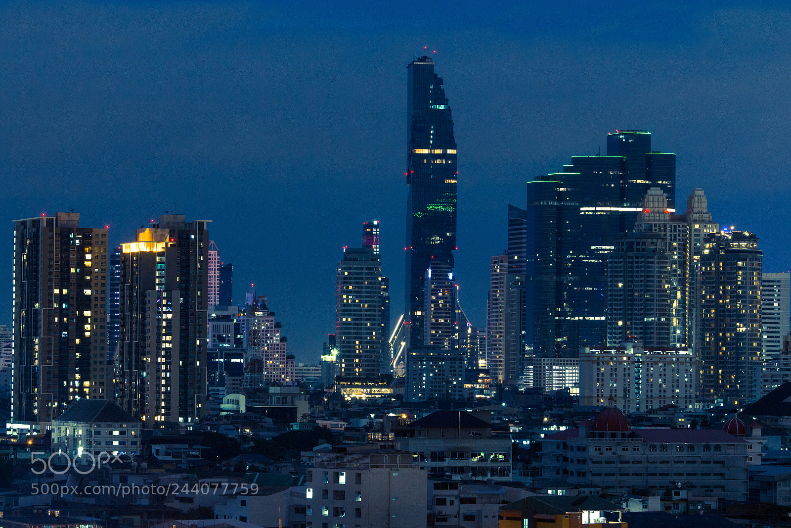 Canon EOS 650D (EOS Rebel T4i / EOS Kiss X6i) sample photo. Mahanakhon photography