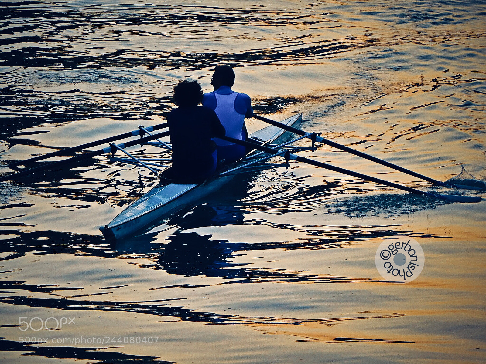 Panasonic Lumix DC-ZS70 (Lumix DC-TZ90) sample photo. Rowing in the gold photography