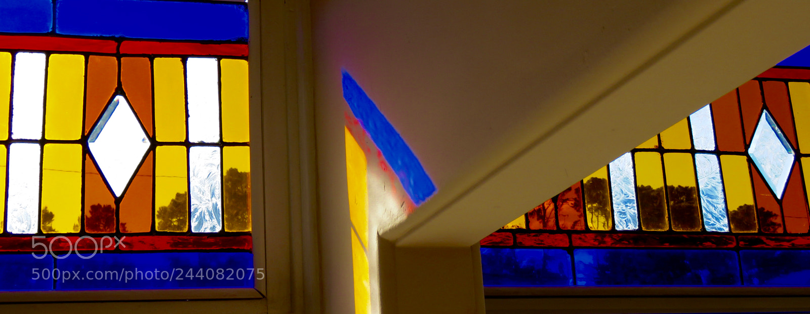 Canon PowerShot SX60 HS sample photo. Stained glass, reflected color photography