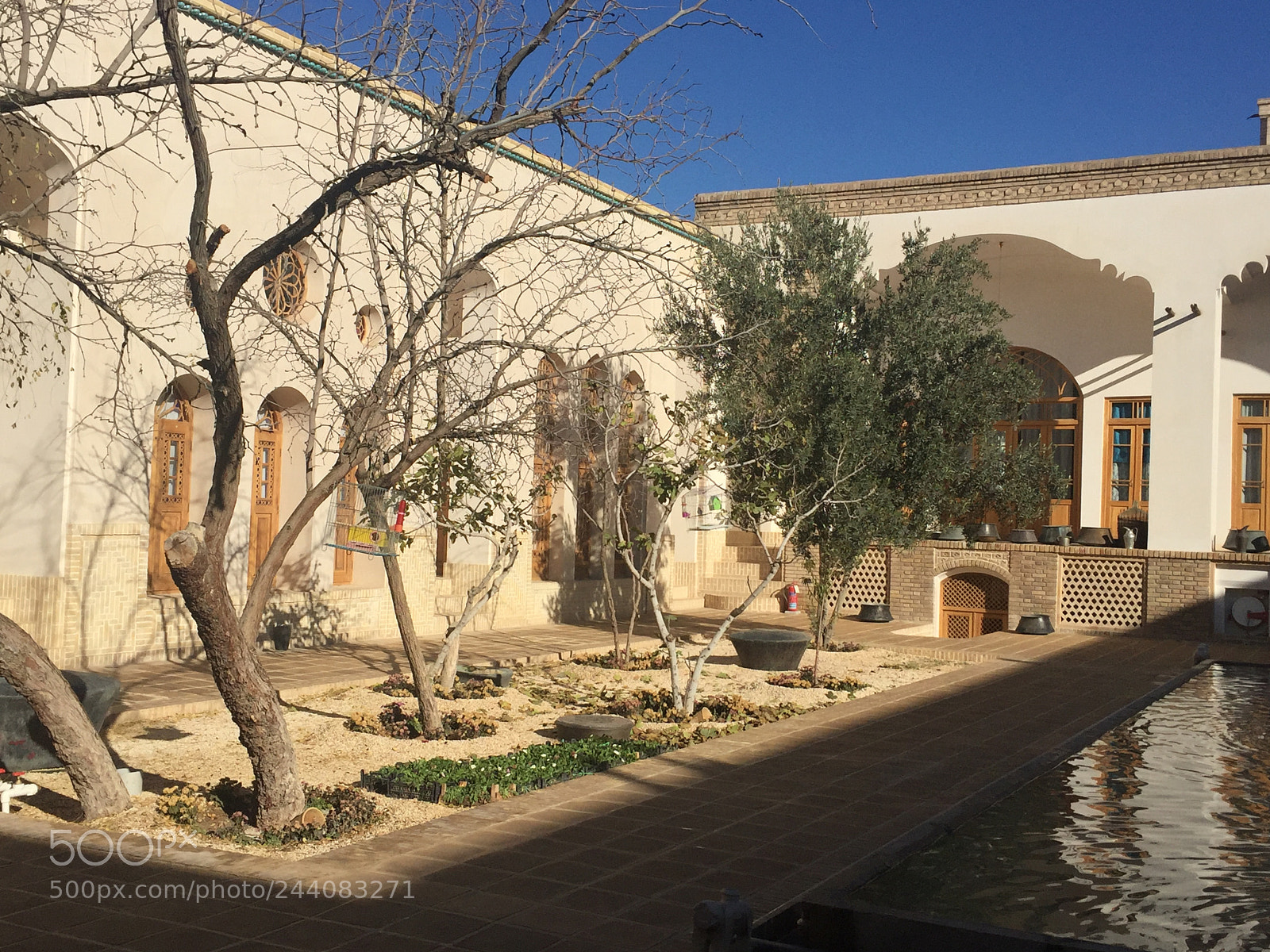 Apple iPhone 6 sample photo. #kashan #manoucherihouse photography