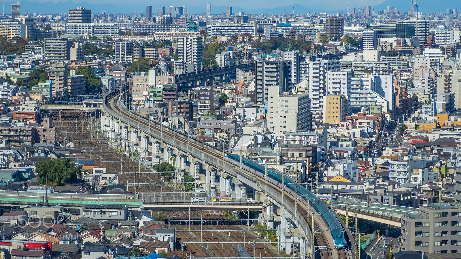 Olympus OM-D E-M1 sample photo. Snaky bullet train photography
