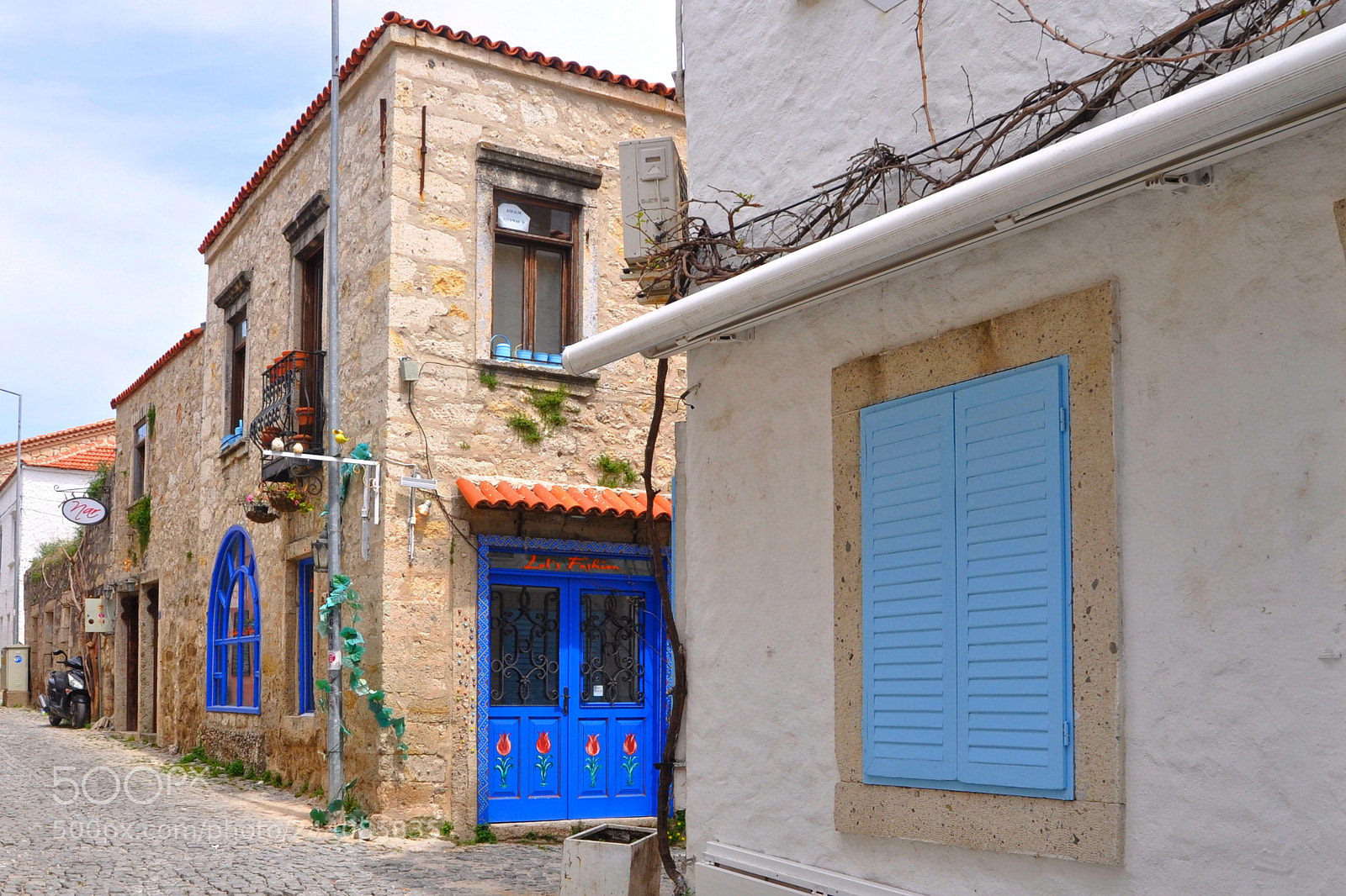 Nikon D5000 sample photo. Alacati houses photography