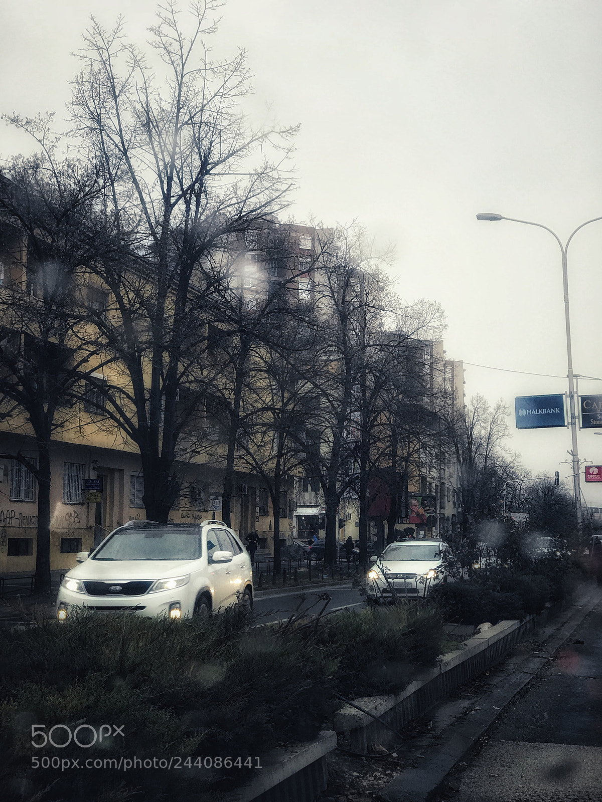 Apple iPhone 7 Plus sample photo. Snowy citylife photography