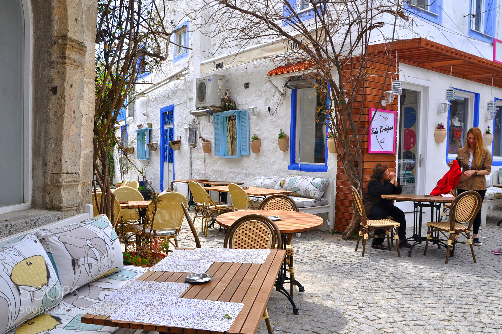 Nikon D5000 sample photo. Lovely cafes of alacati photography