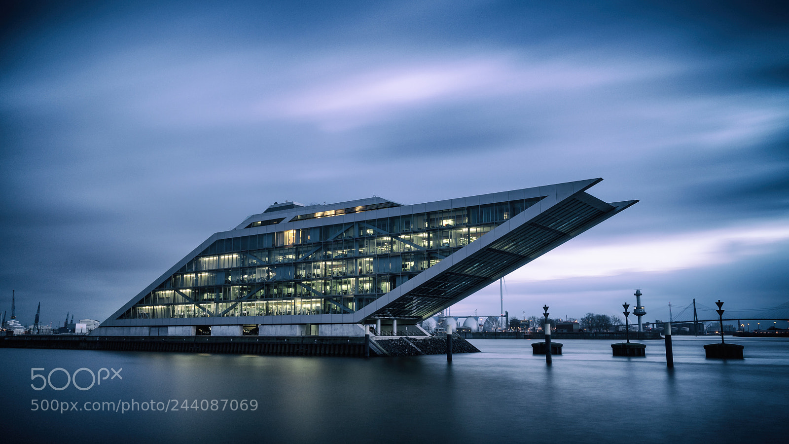 Sony a7 II sample photo. Dockland photography