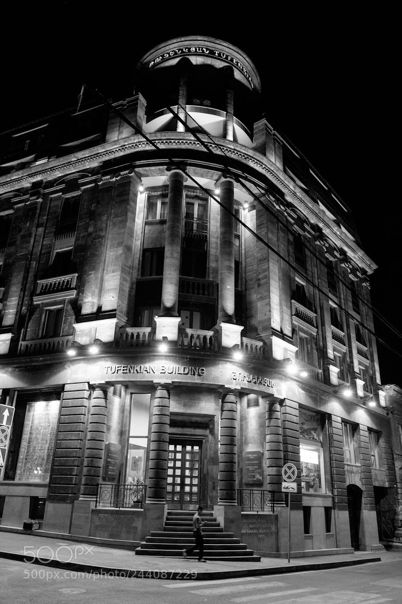 Fujifilm X-T10 sample photo. Night in yerevan. photography