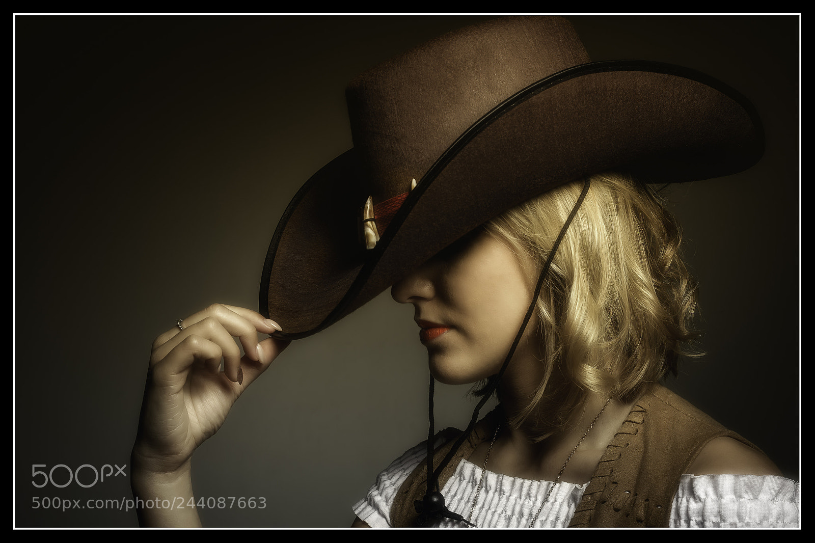 Canon EOS 7D Mark II sample photo. Cowgirl photography