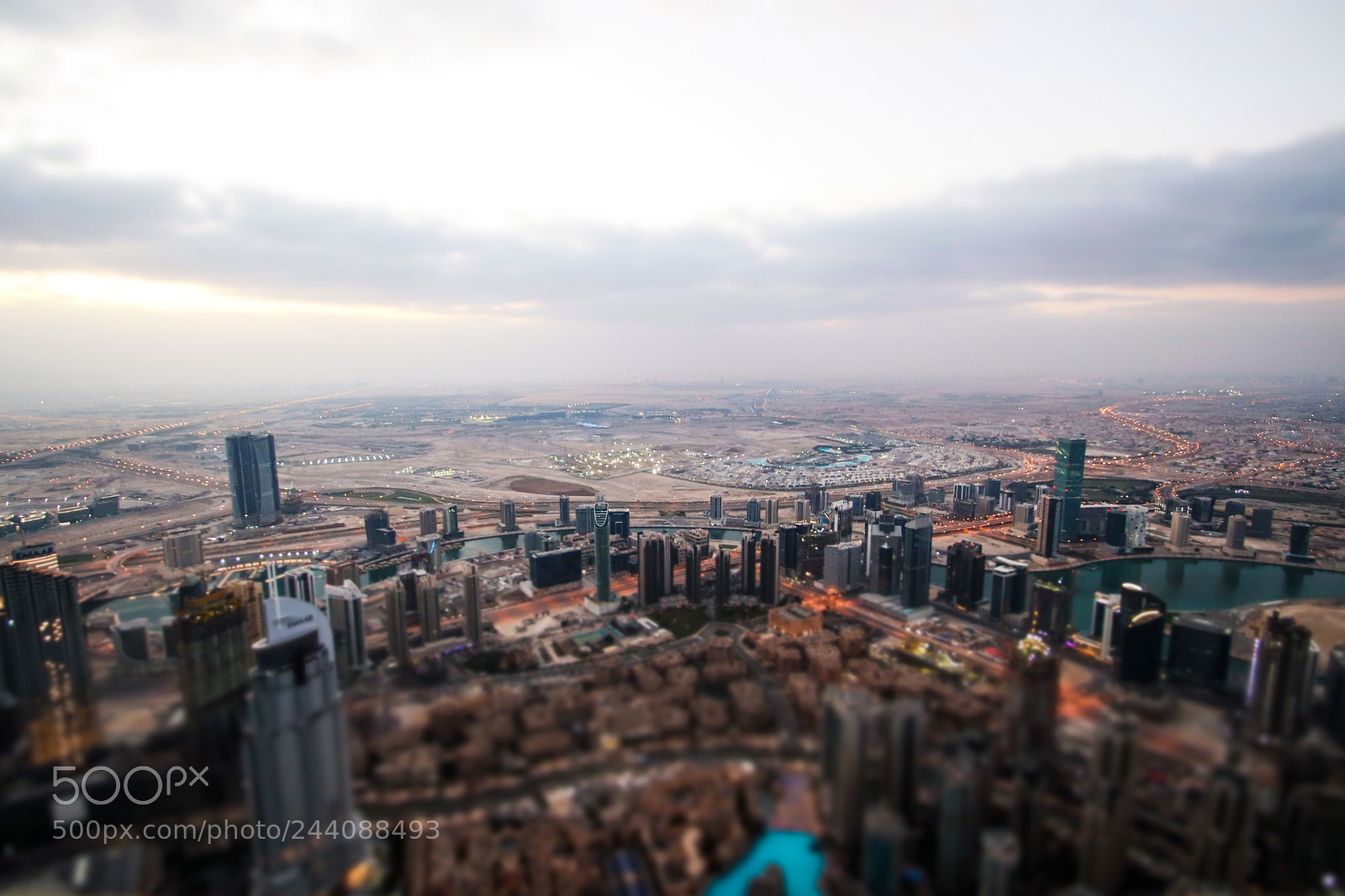 Canon EOS 77D (EOS 9000D / EOS 770D) sample photo. Tiny skylines photography