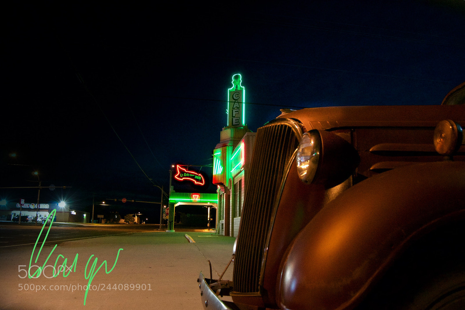 Nikon D3100 sample photo. This old car on photography