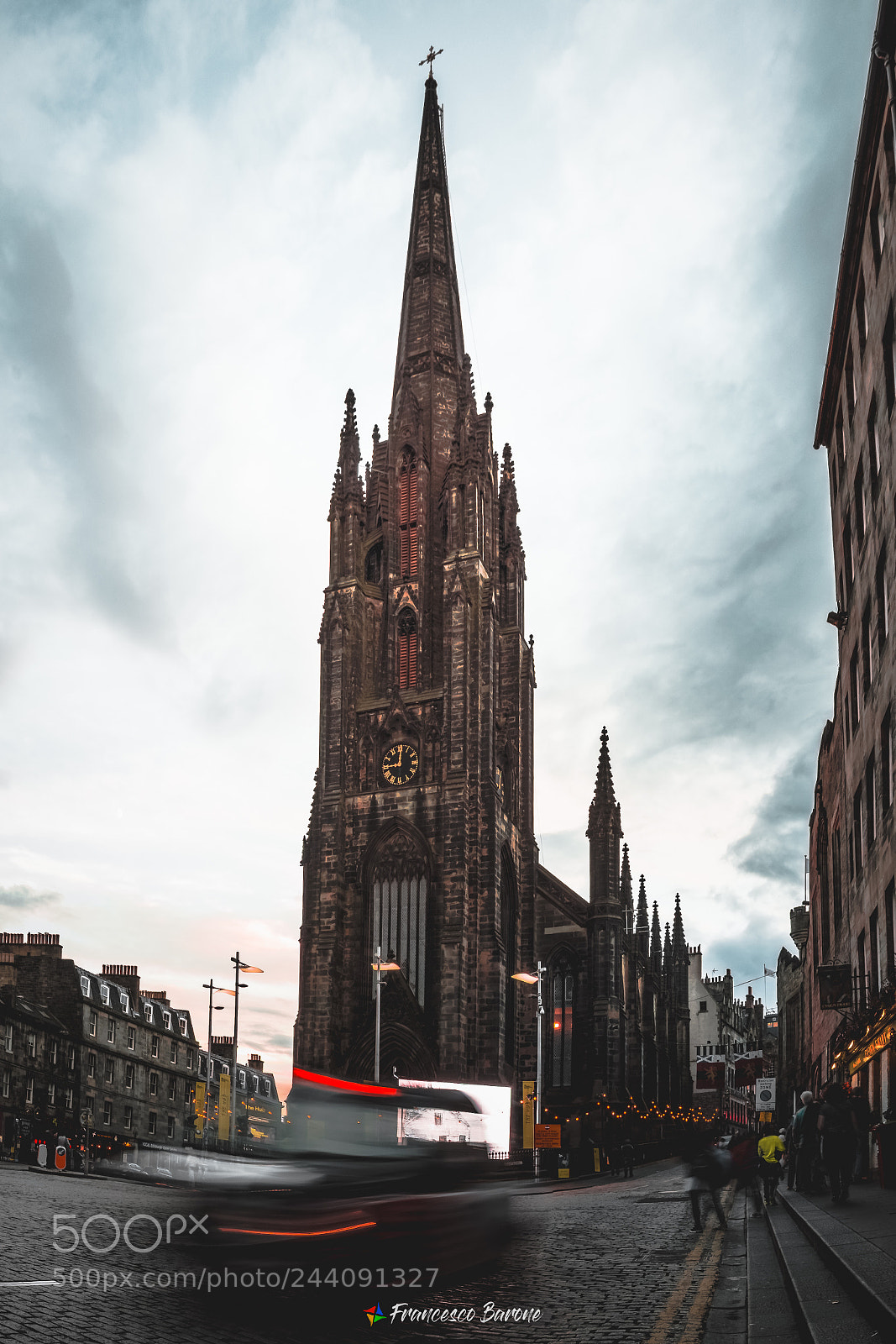 Nikon D3200 sample photo. The royal mile photography