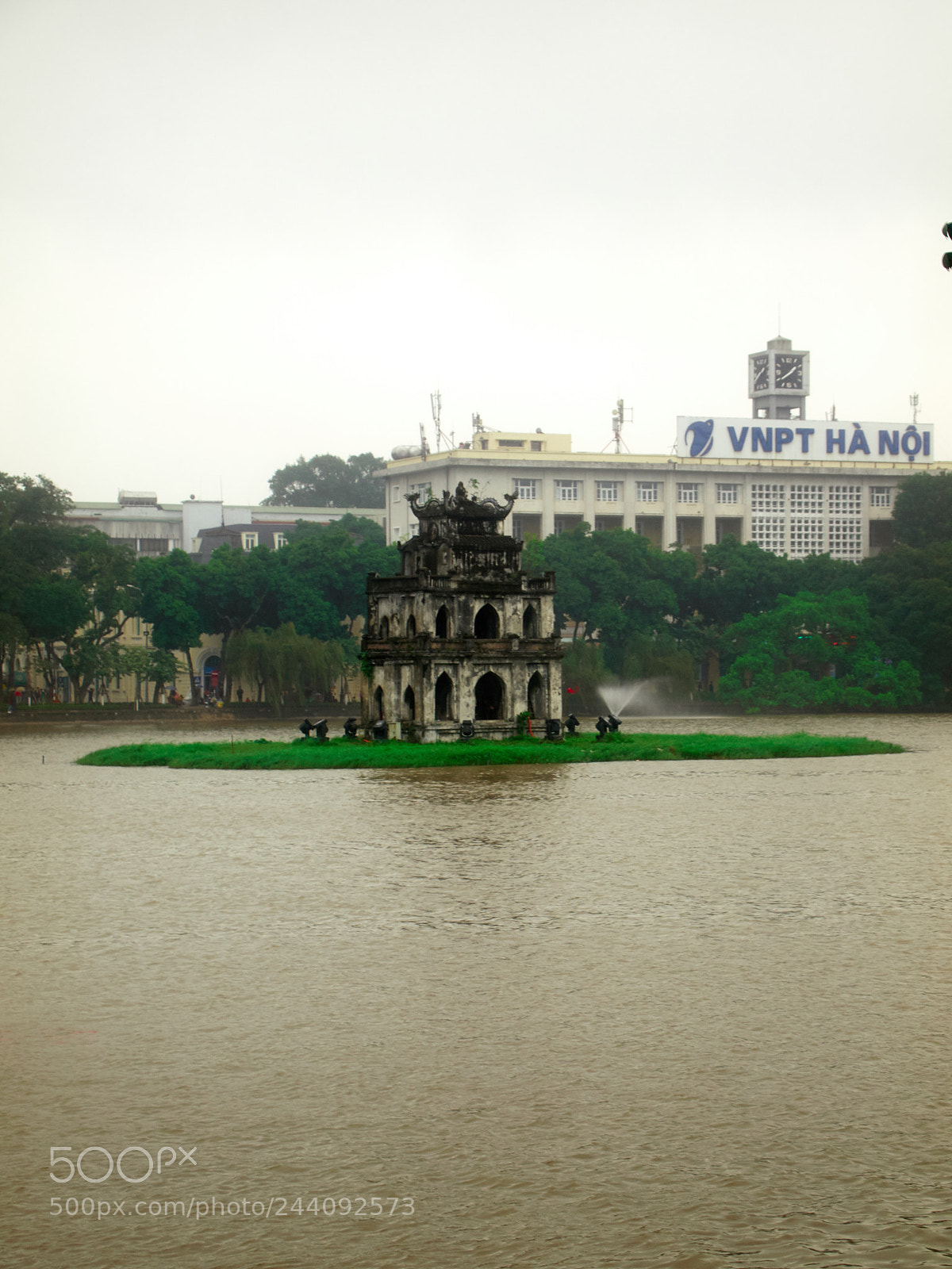 Olympus PEN E-P1 sample photo. The temple in the photography