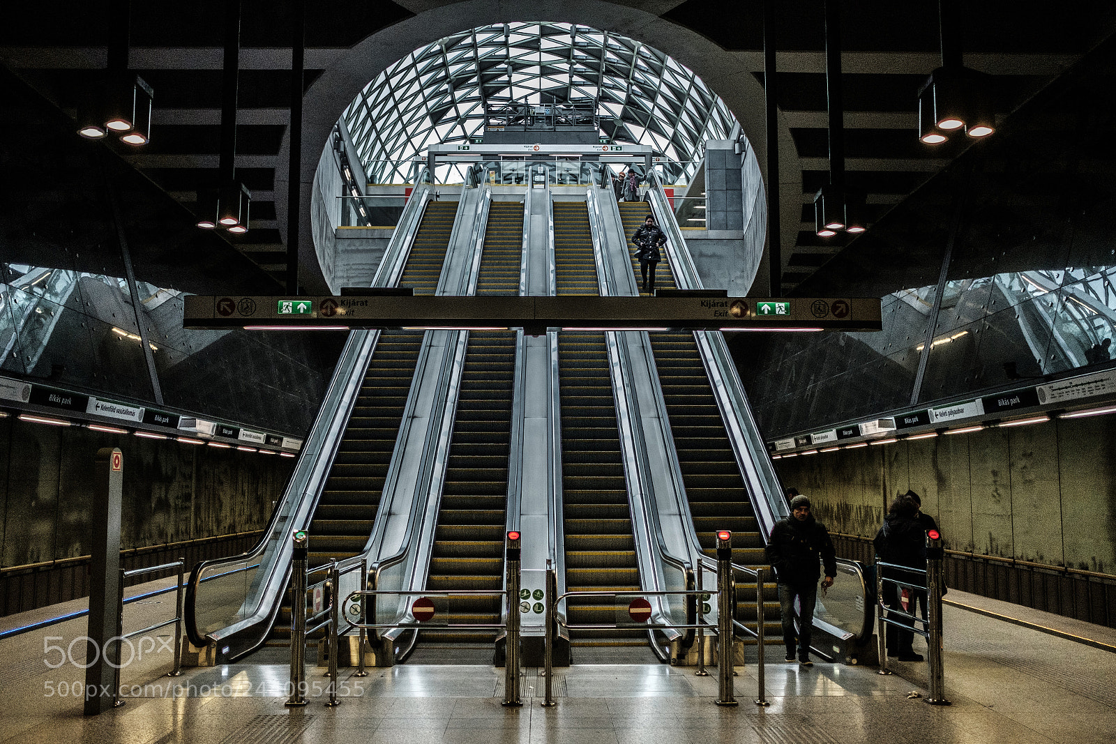 Fujifilm X-T2 sample photo. Budapest metro photography