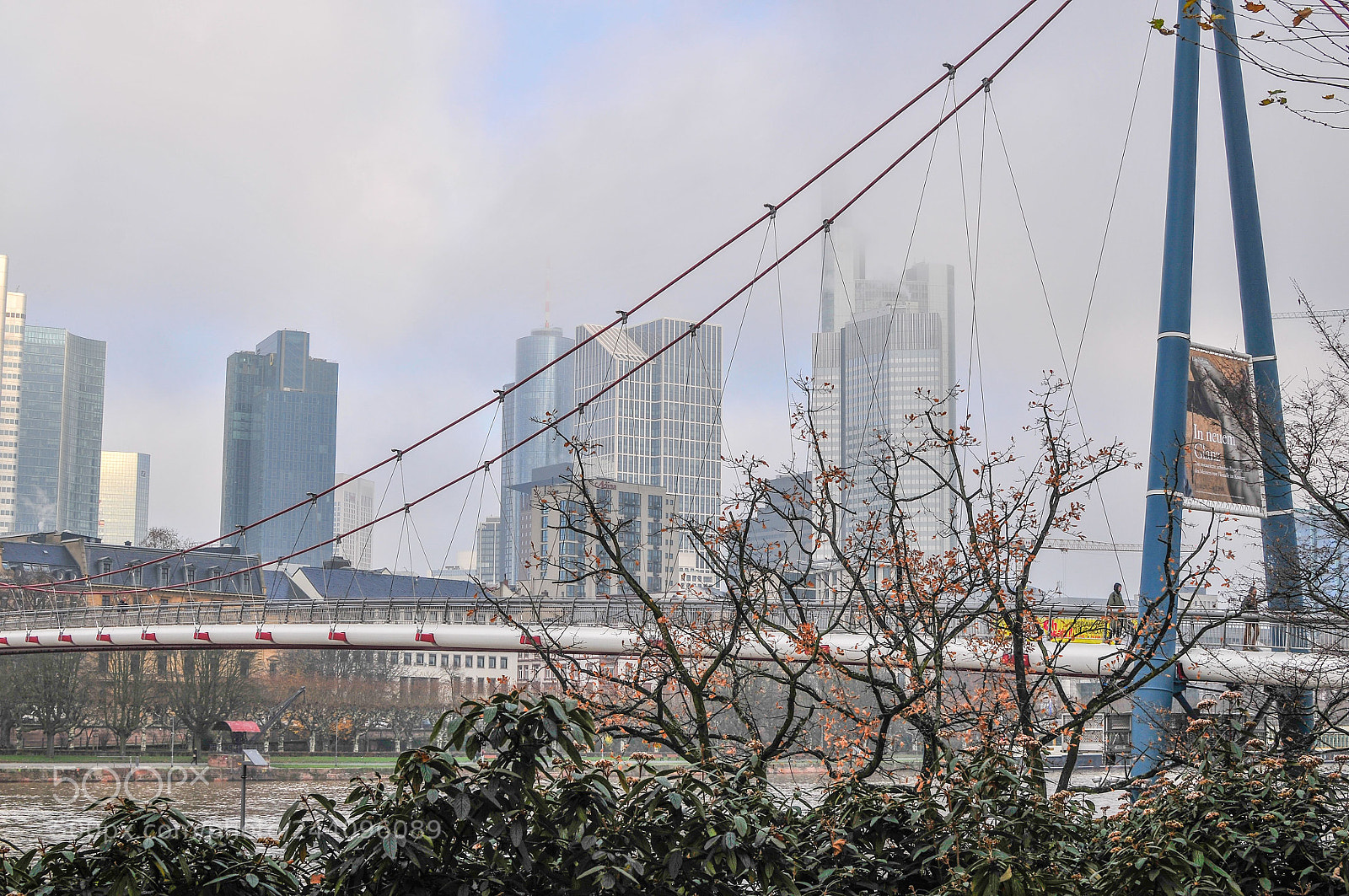 Nikon D300 sample photo. Hsteg + skyline photography