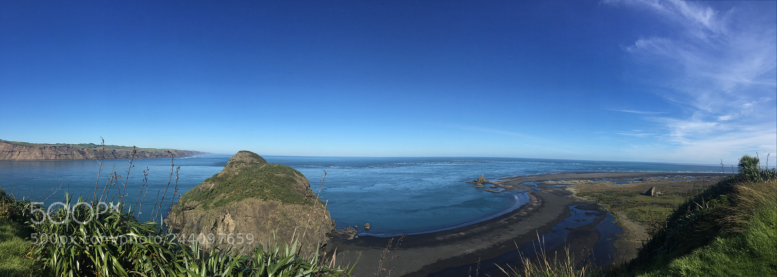 Apple iPhone 6 sample photo. Piha beach in auckland photography