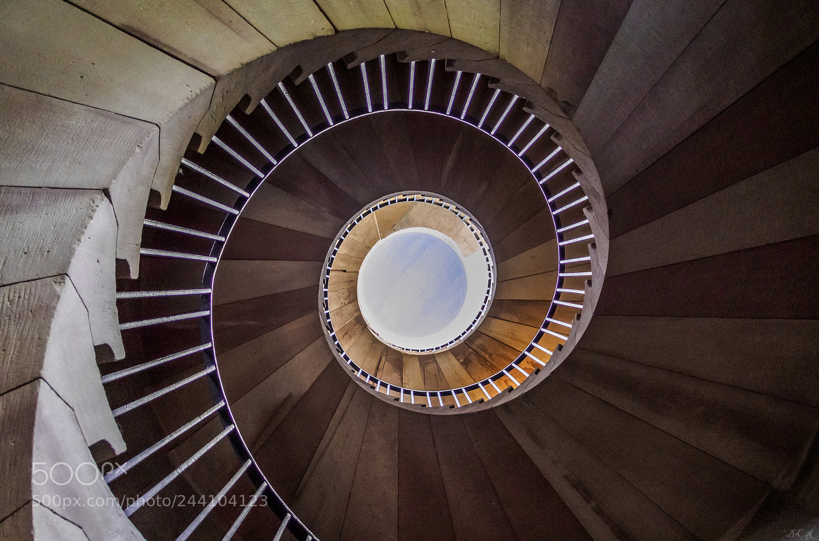 Olympus OM-D E-M5 II sample photo. Stairs to heaven photography