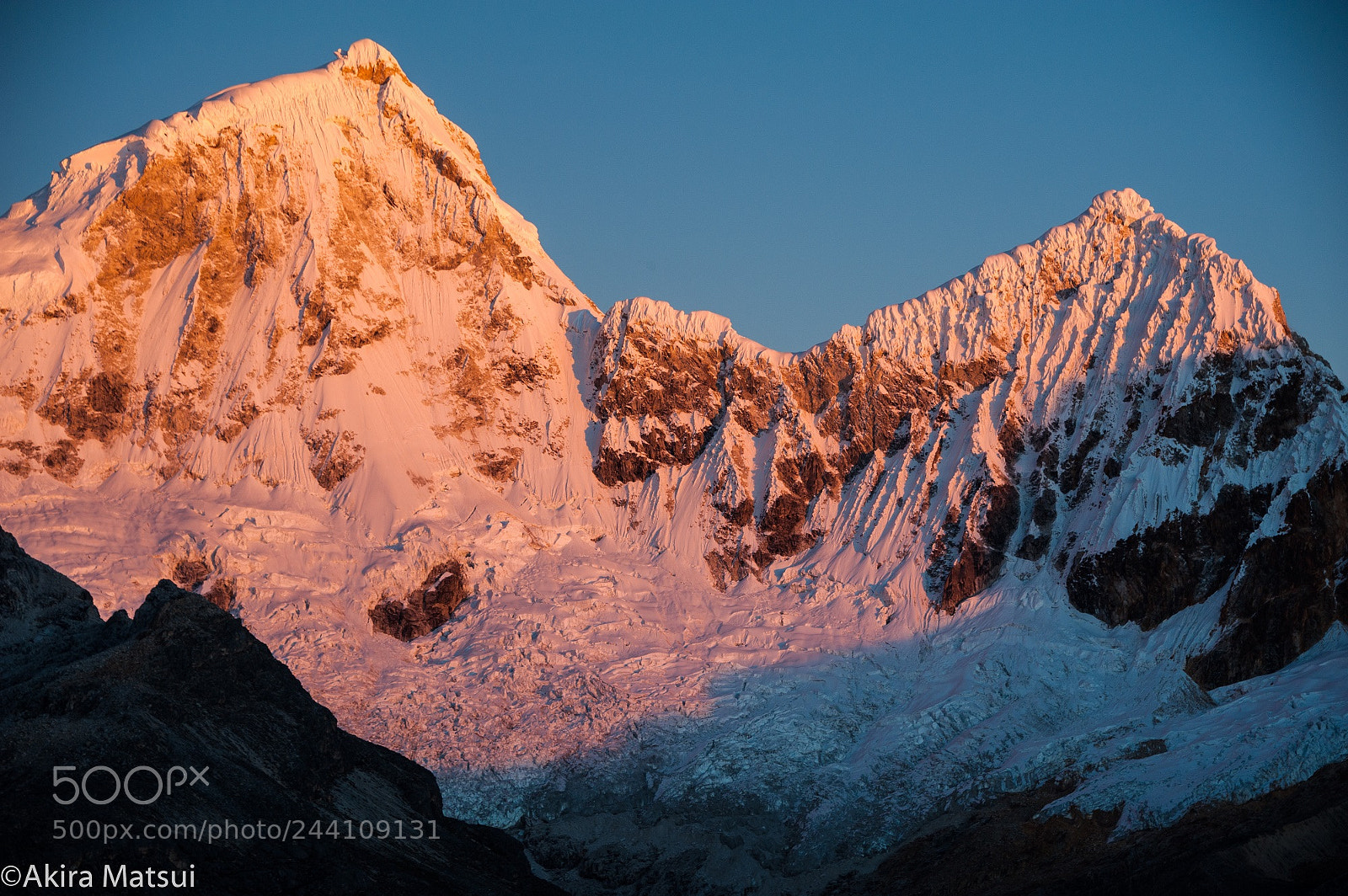 Nikon D3 sample photo. Sunrise of mt.huandoy in photography
