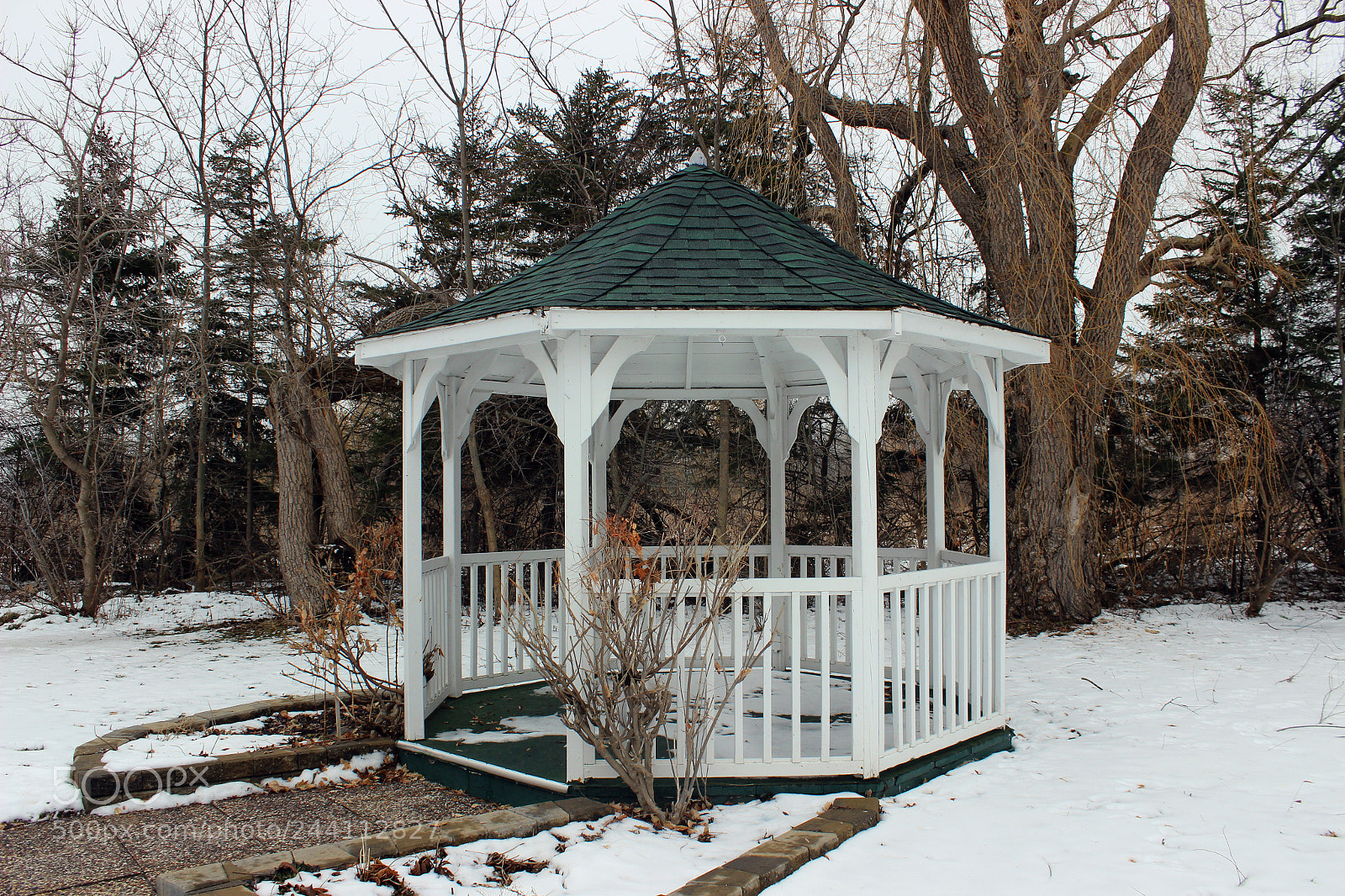 Canon EOS 600D (Rebel EOS T3i / EOS Kiss X5) sample photo. Heartland, little white chapel photography