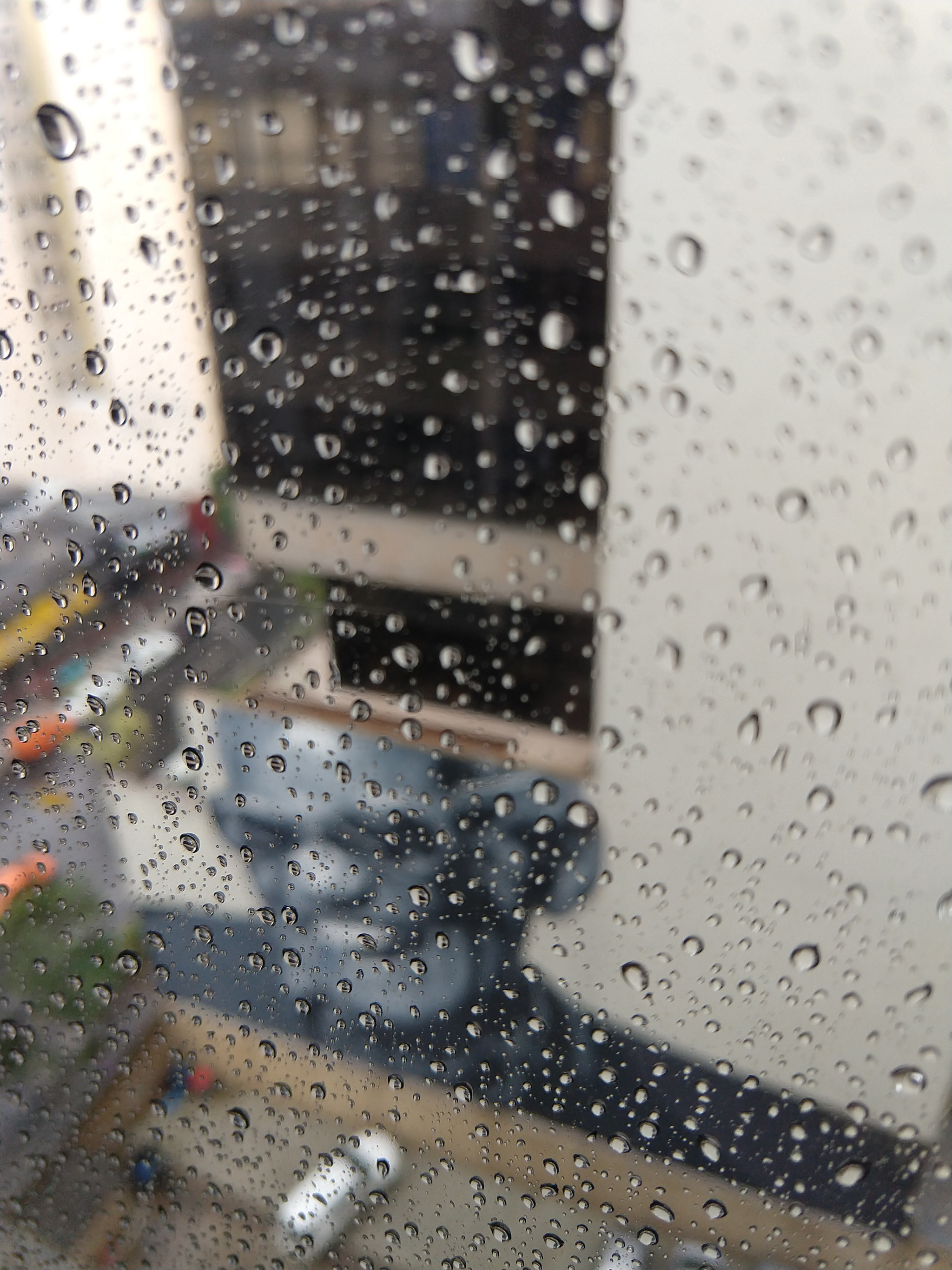 Motorola moto x4 sample photo. Rainy ray photography