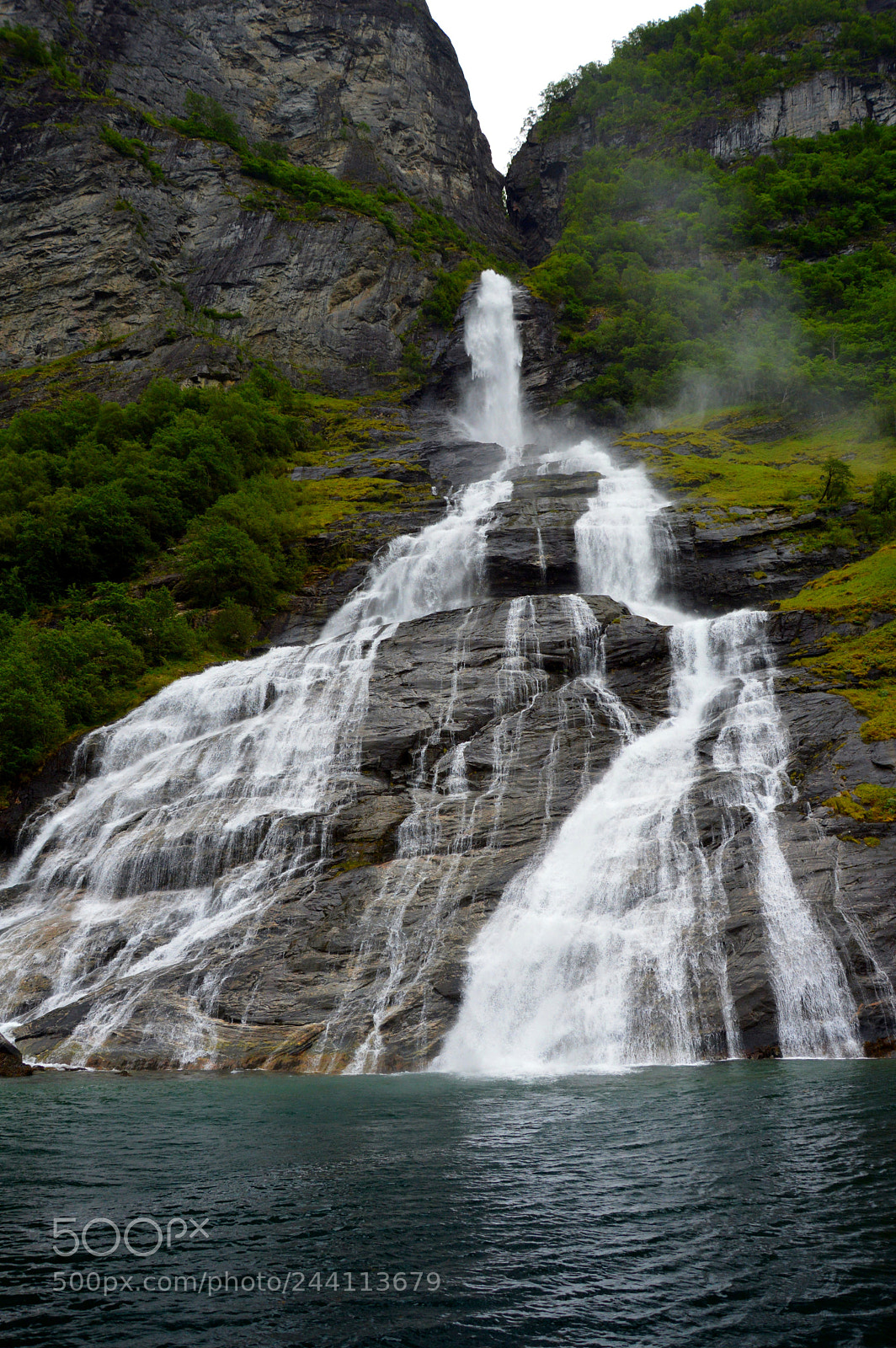Nikon D3200 sample photo. The suitor, friaren, geirangerfjorden photography