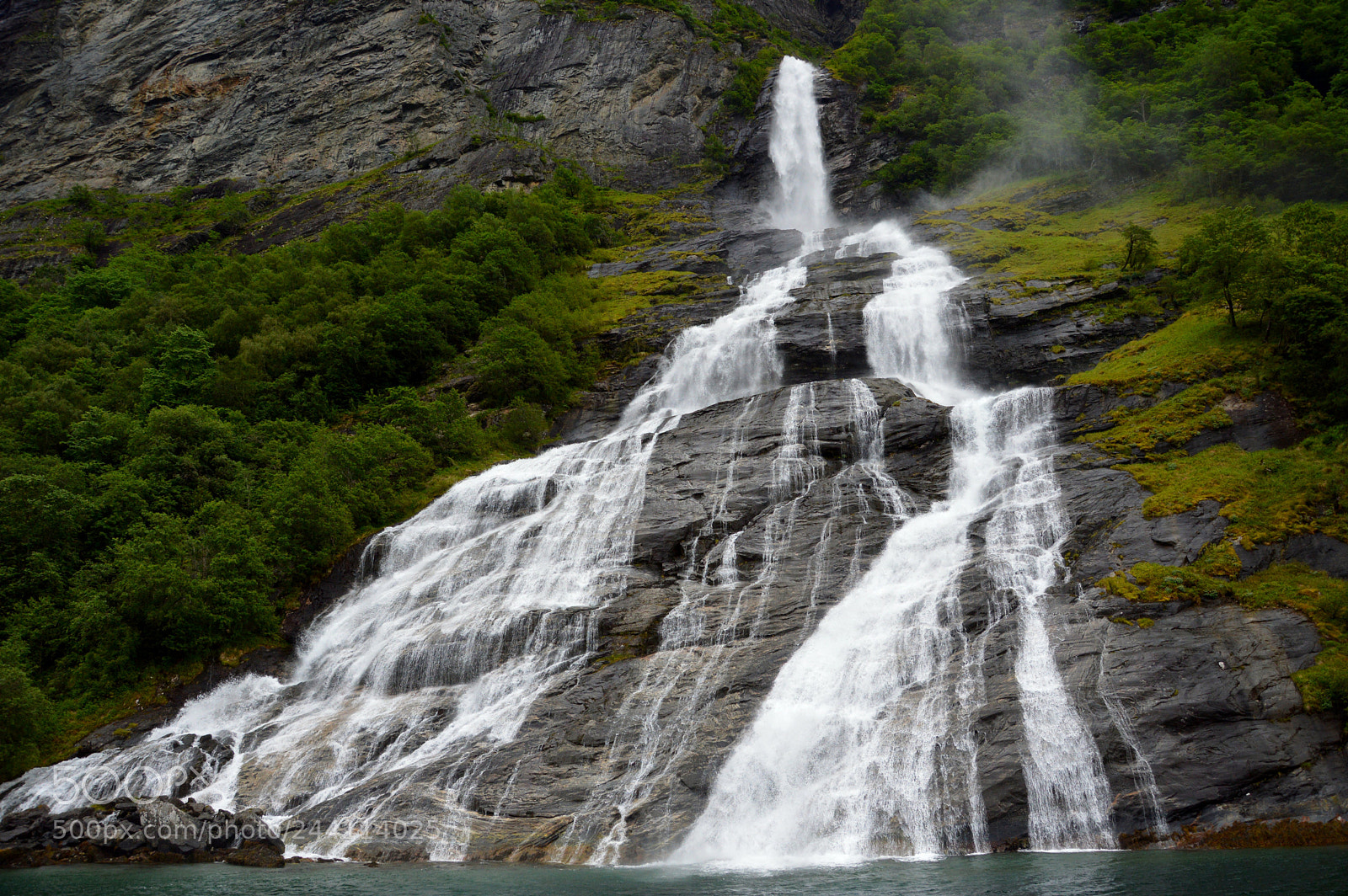 Nikon D3200 sample photo. The suitor, friaren, geirangerfjorden photography