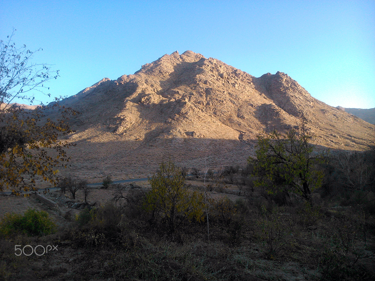 Sony Xperia L sample photo. Mount photography