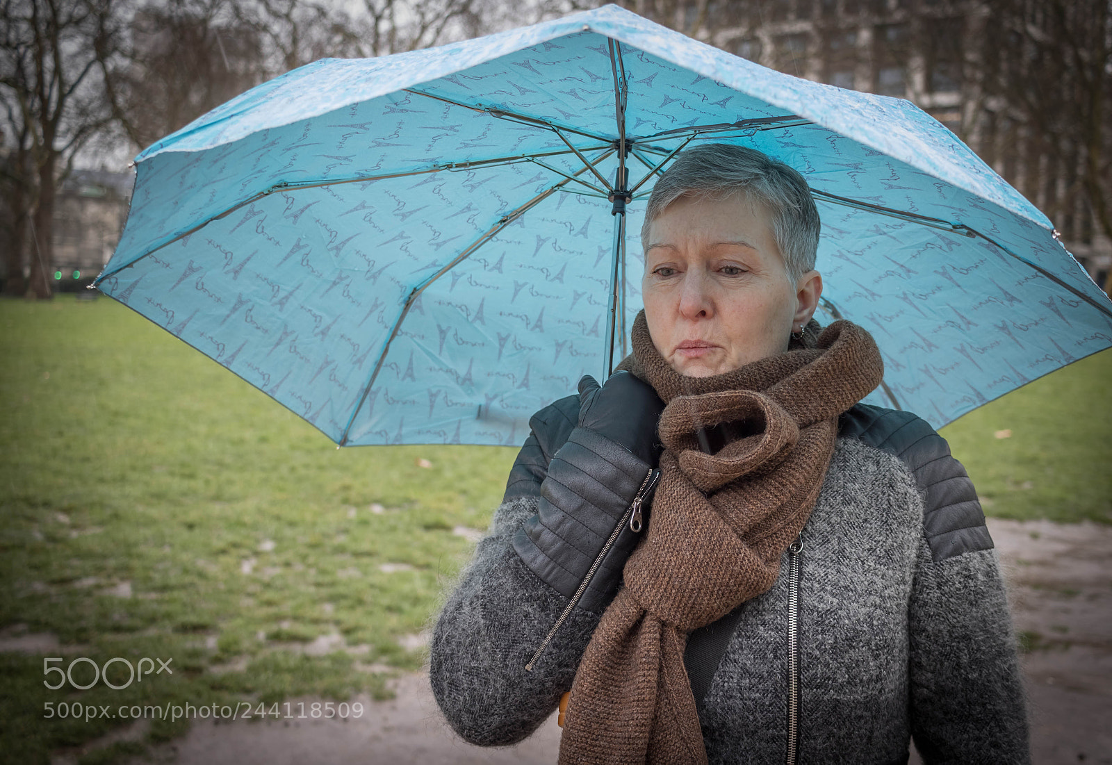 Canon EOS 760D (EOS Rebel T6s / EOS 8000D) sample photo. A lady with an photography