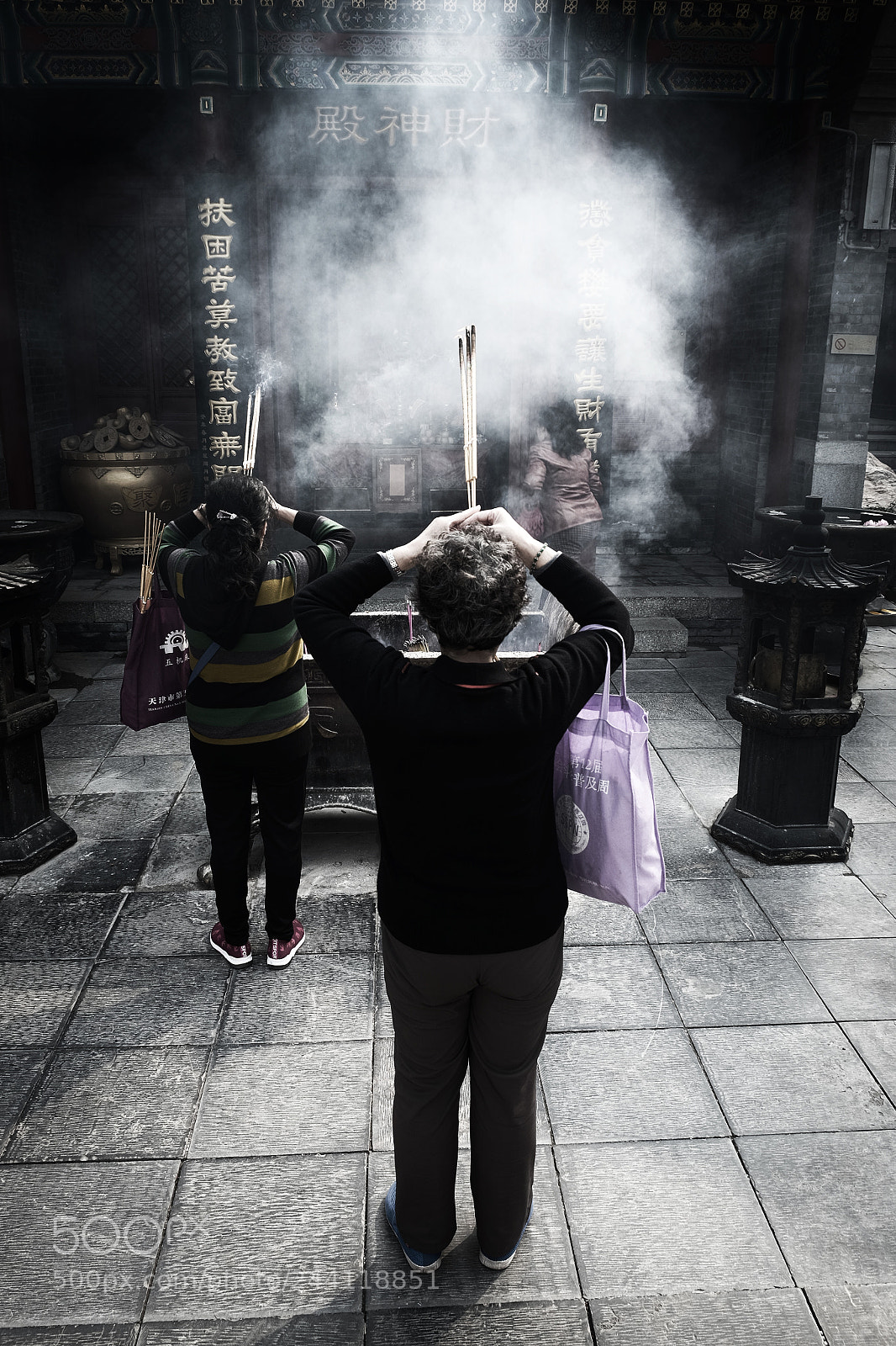 Fujifilm X-T1 sample photo. Prayer photography