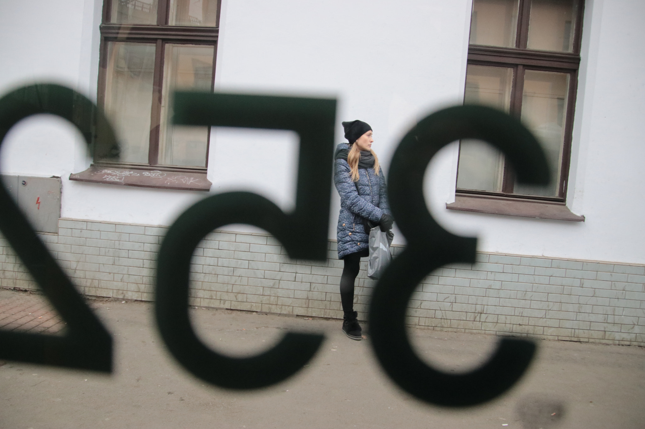 Canon EF 300mm F2.8L IS II USM sample photo. Prague / praha 2018 - photo from the bus photography