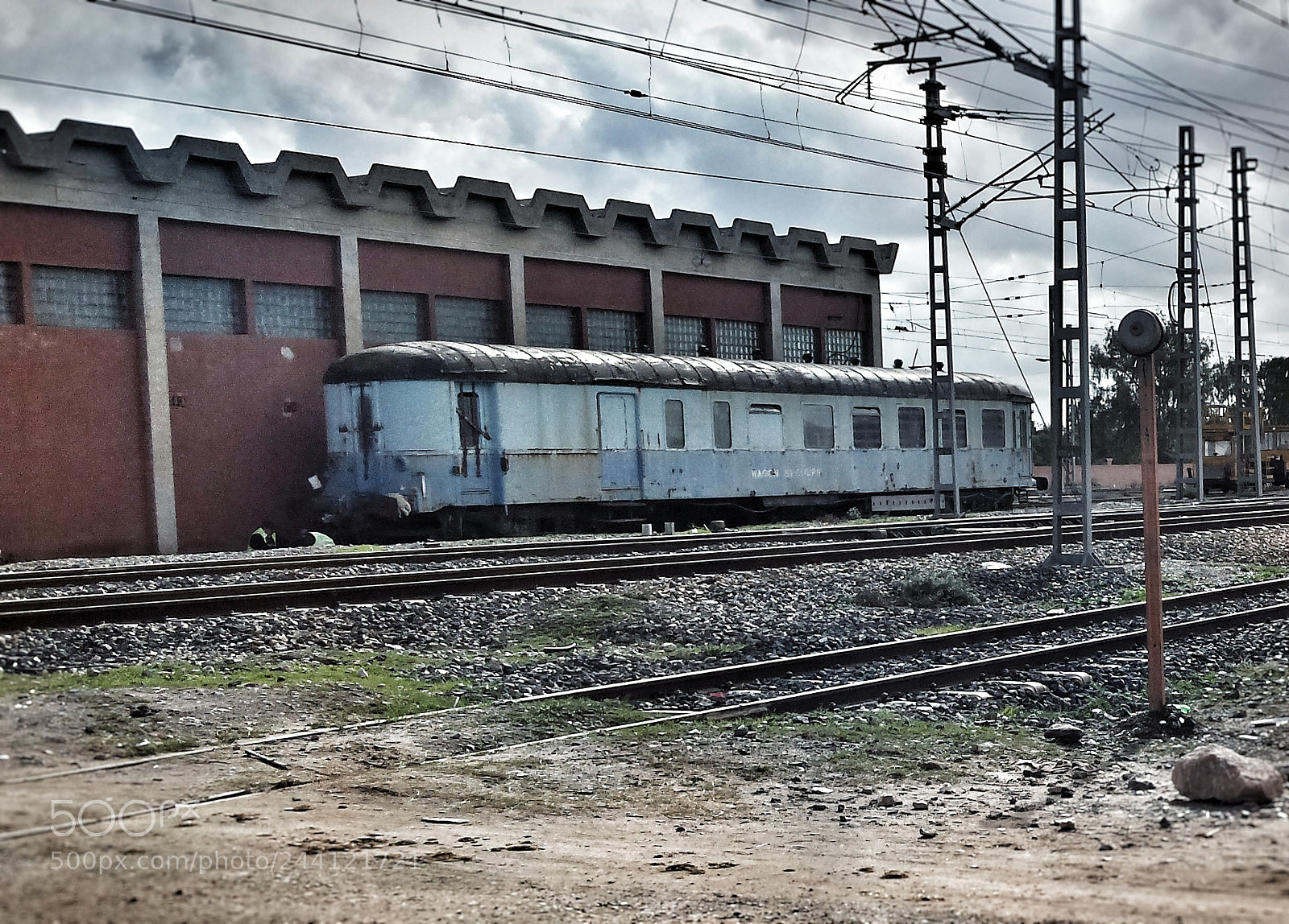 Samsung Galaxy S4 sample photo. Old train photography