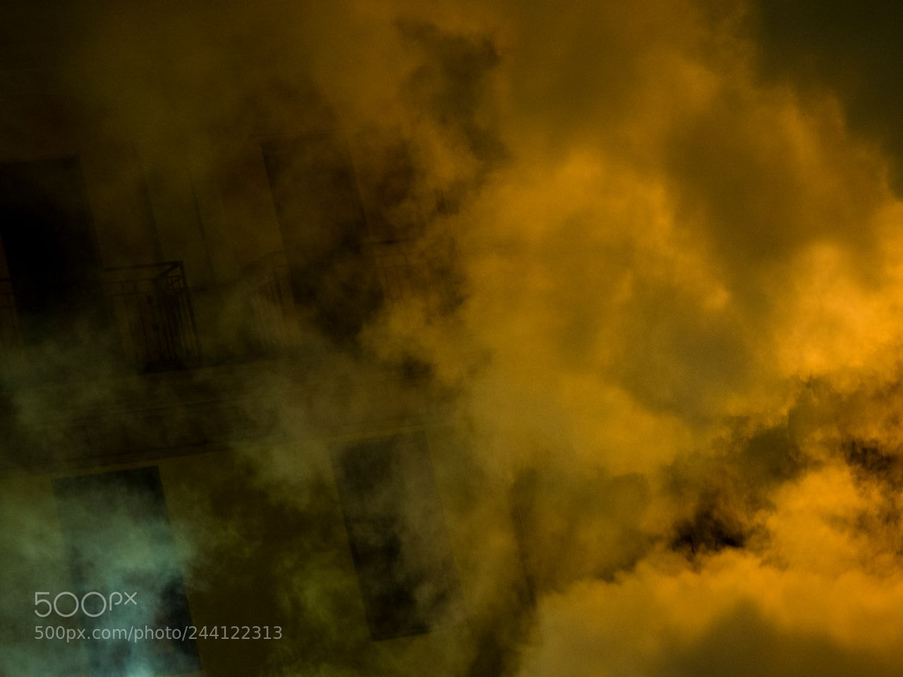 Olympus OM-D E-M10 II sample photo. Steamy colours of the photography