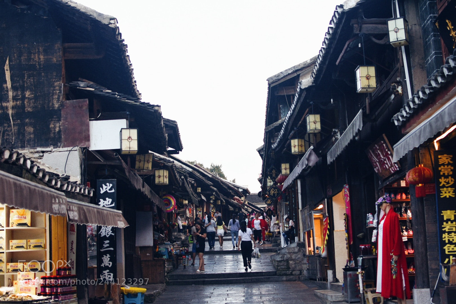 Nikon D7200 sample photo. The old  street photography