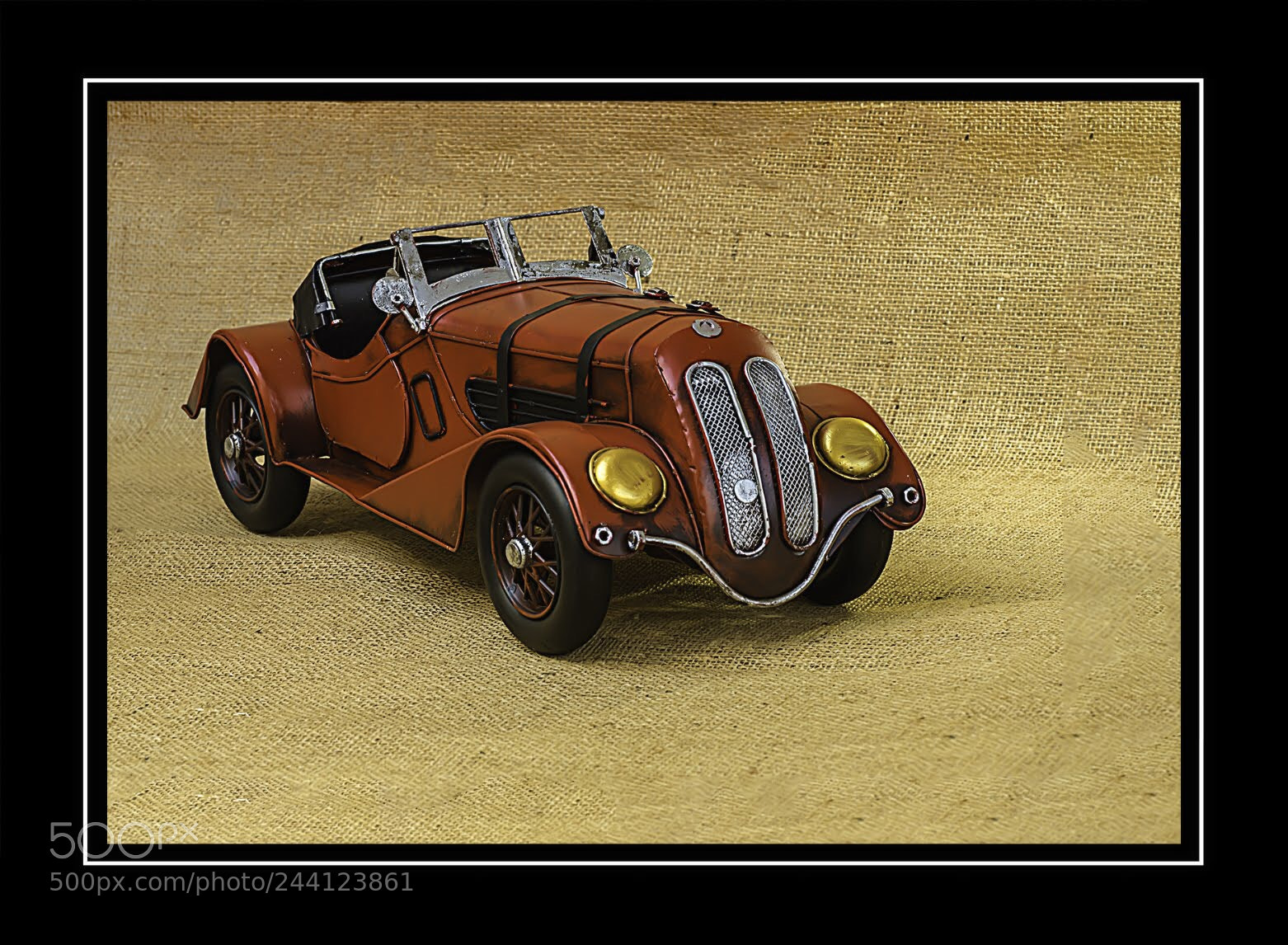 Olympus OM-D E-M5 II sample photo. Vintage sports car model photography