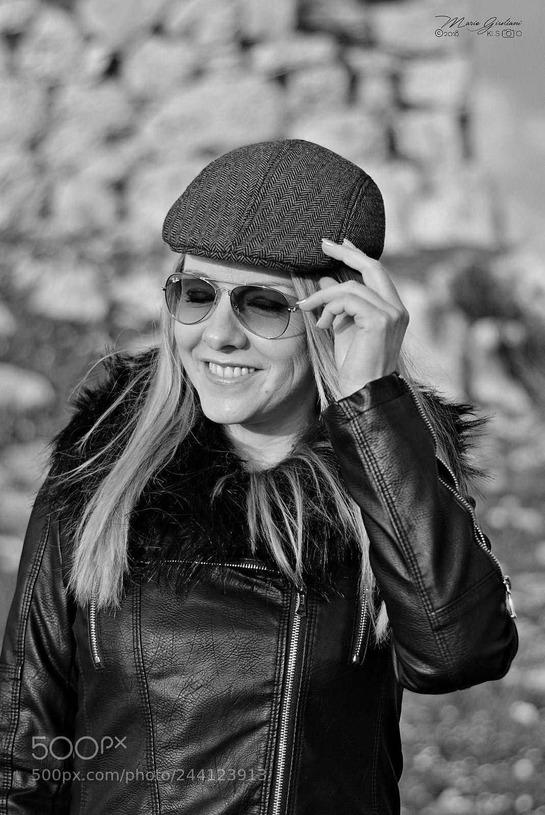 Canon EOS 77D (EOS 9000D / EOS 770D) sample photo. Elena b&w photography