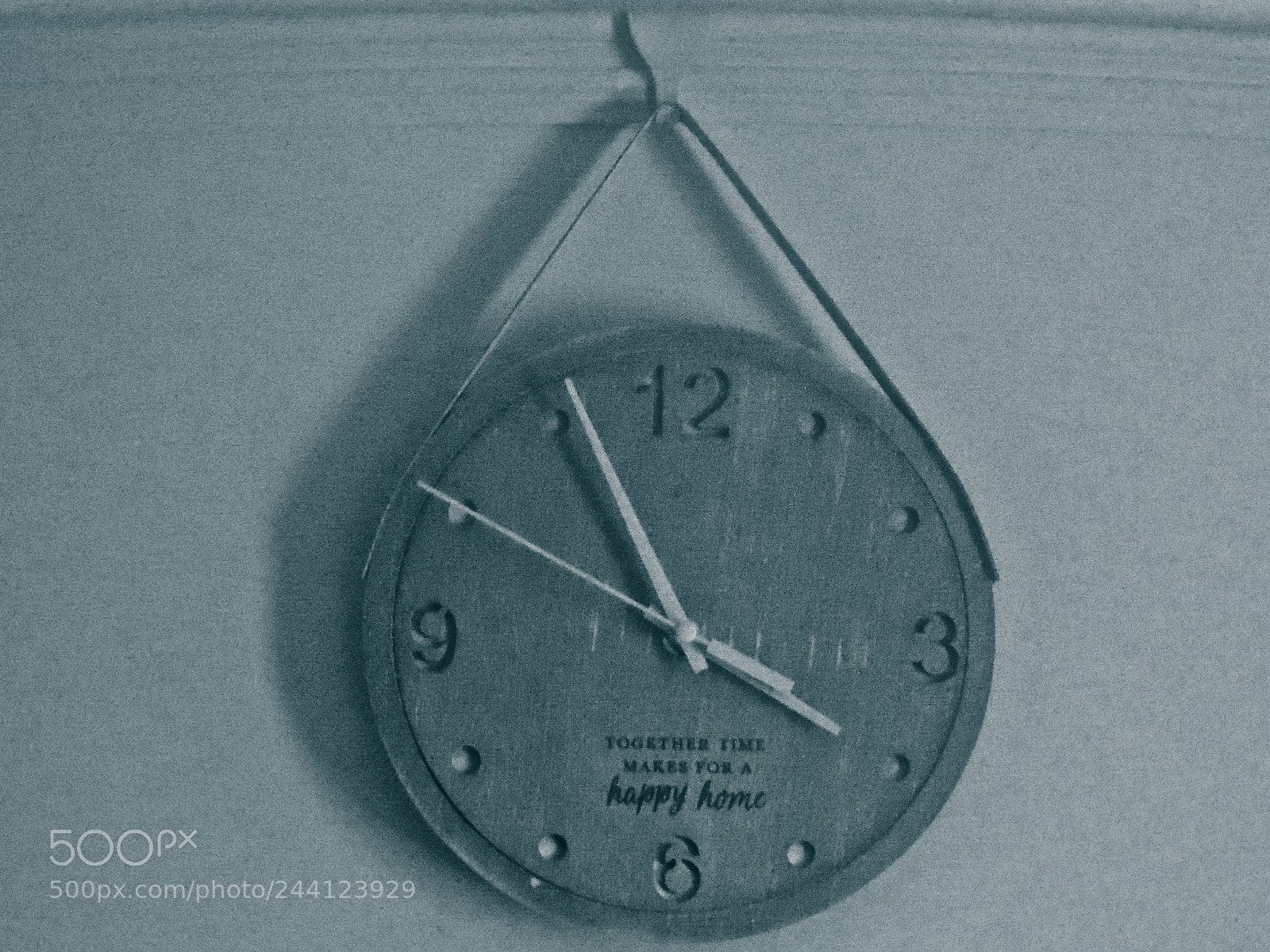 Sony Cyber-shot DSC-H300 sample photo. Clock two photography