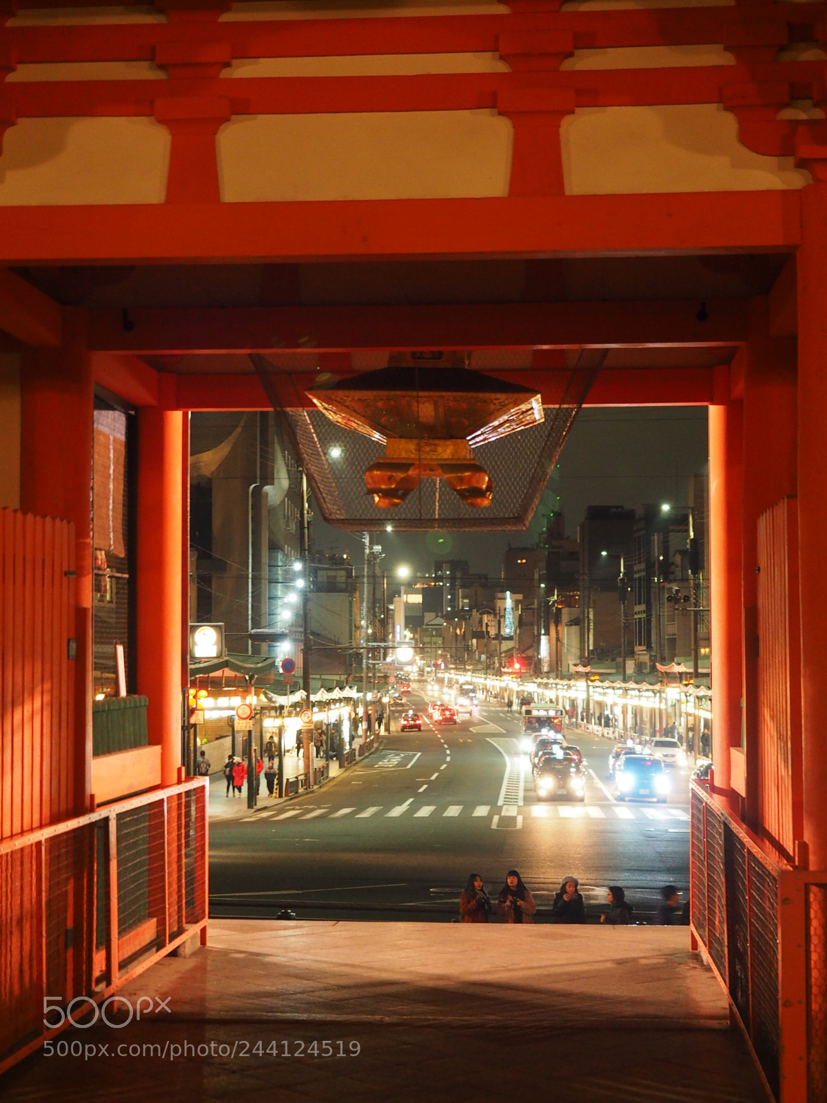 Olympus OM-D E-M5 II sample photo. Kyoto night at yasaka photography
