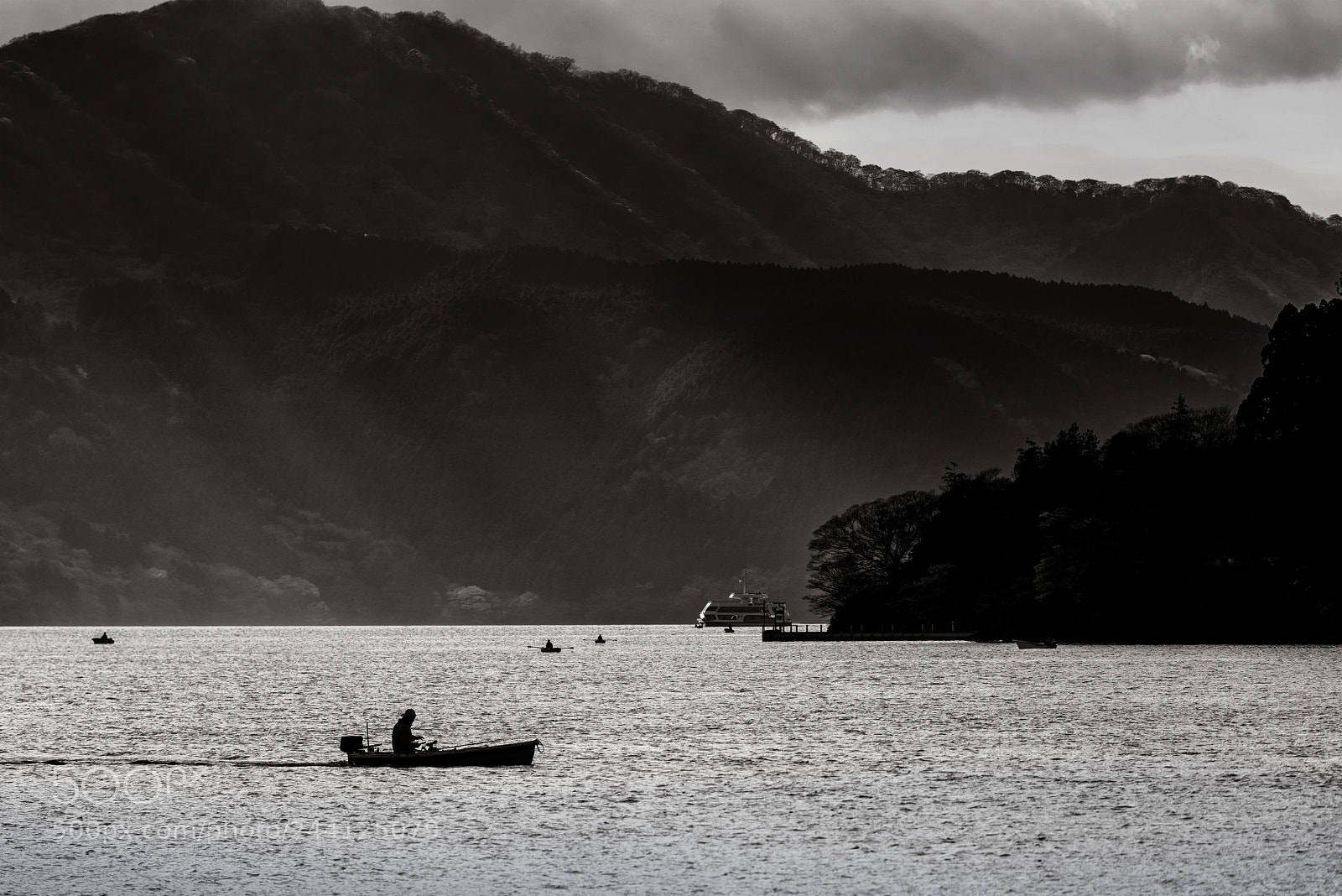 Nikon D810 sample photo. Silhouette fisherman boat with photography