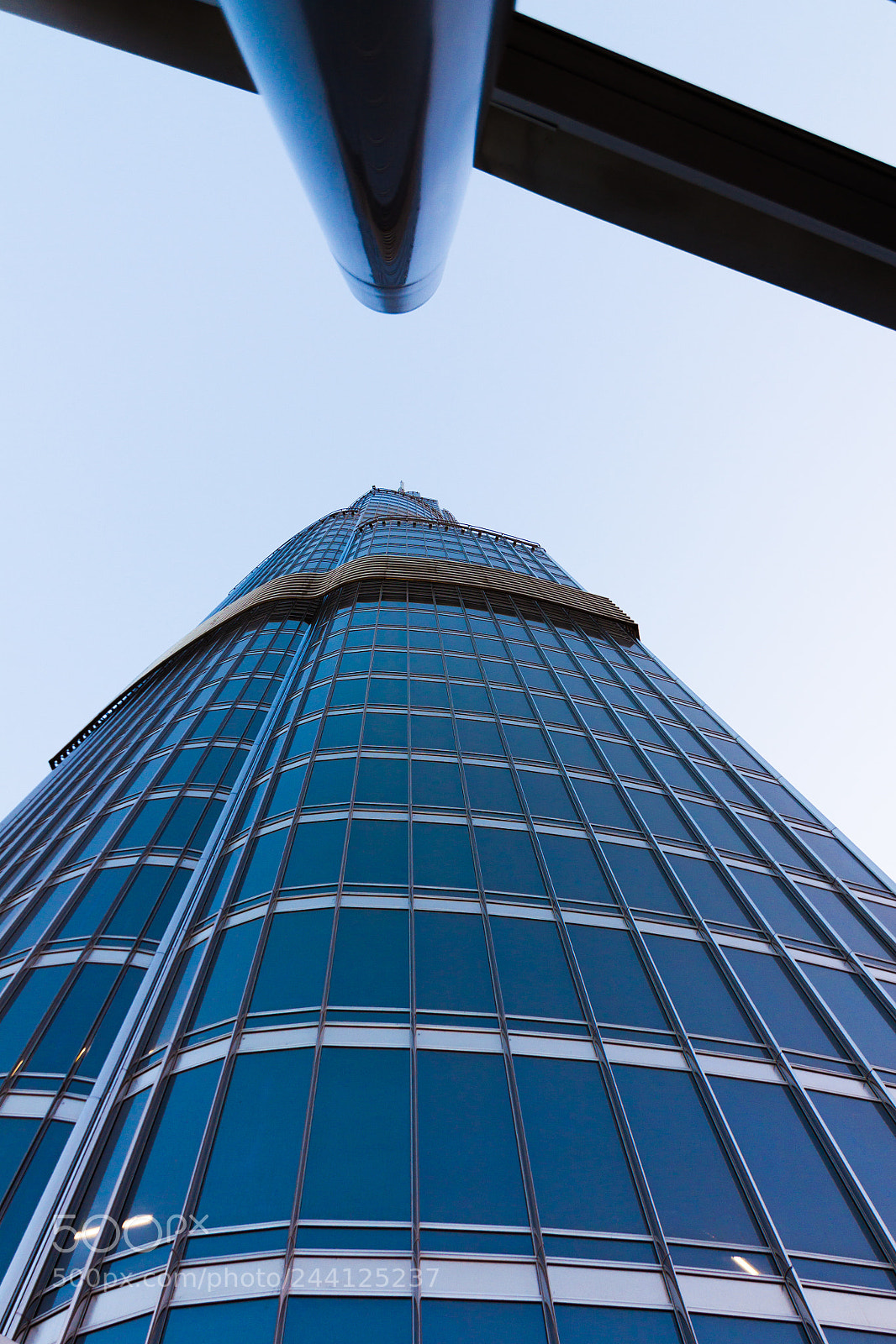 Canon EOS 500D (EOS Rebel T1i / EOS Kiss X3) sample photo. Looking up @ burj khalifa photography