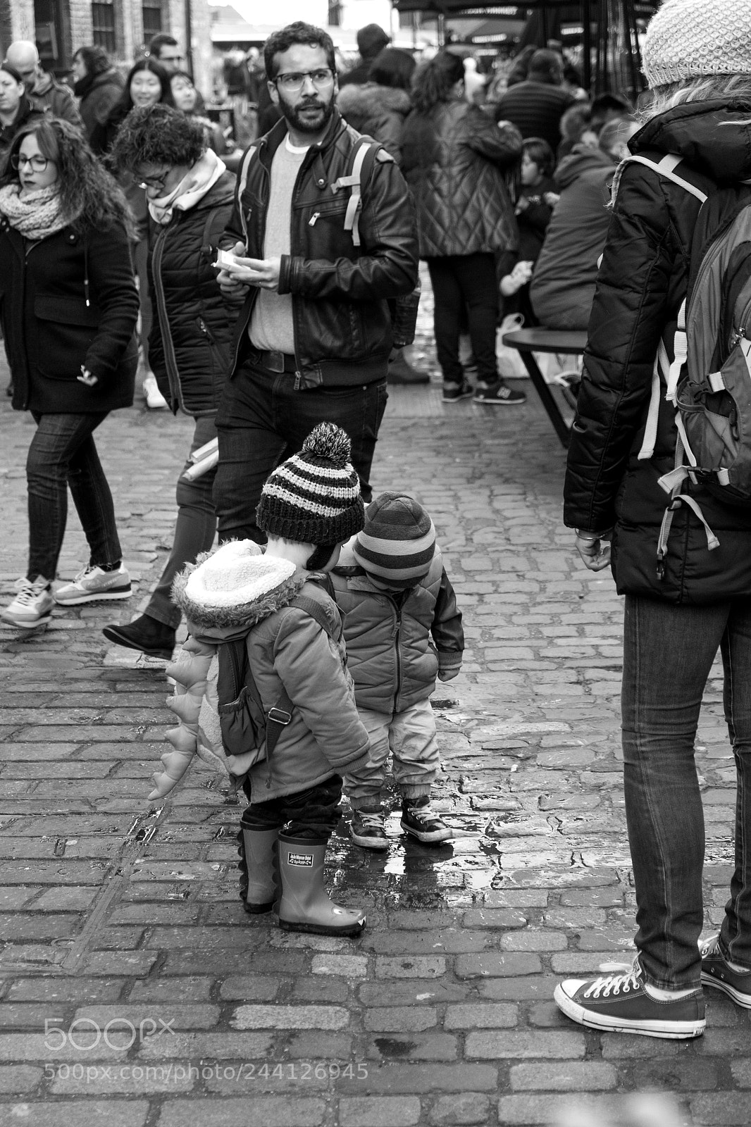 Fujifilm X-T10 sample photo. Children enjoying photography