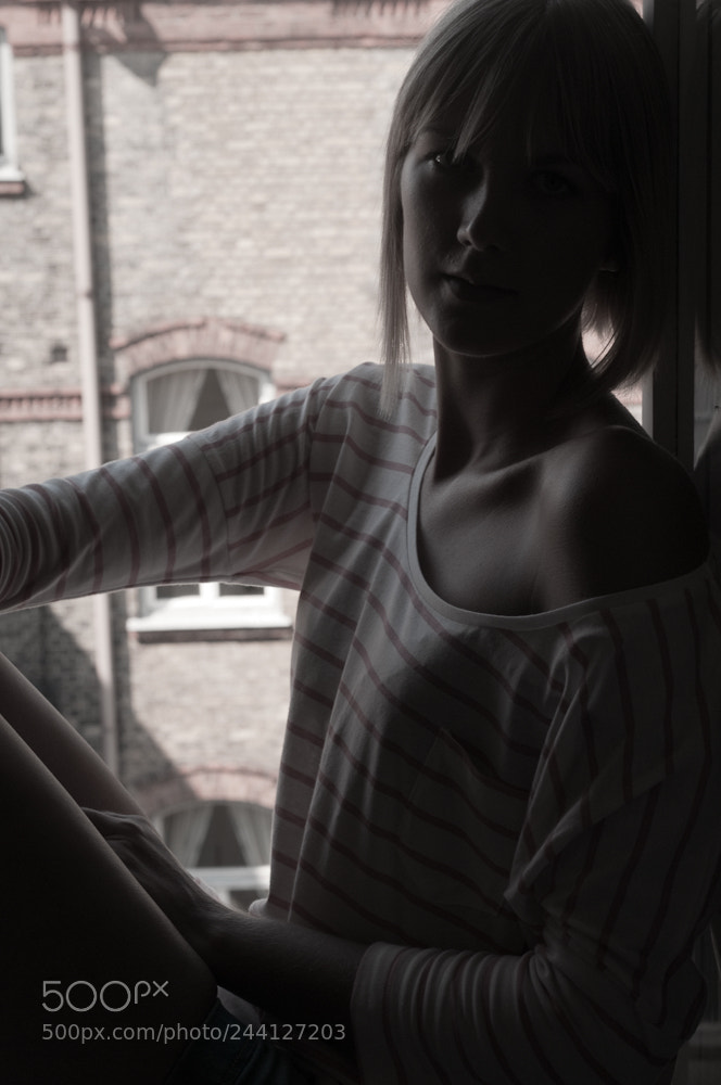 Nikon D300 sample photo. Malin in window photography