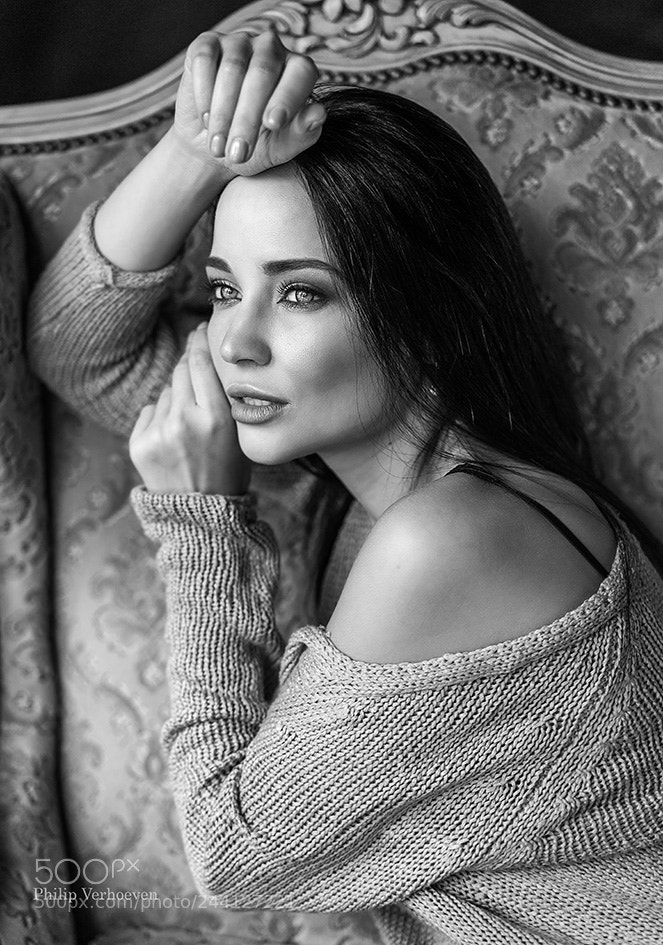 Sony a7R II sample photo. Waiting with angelina photography