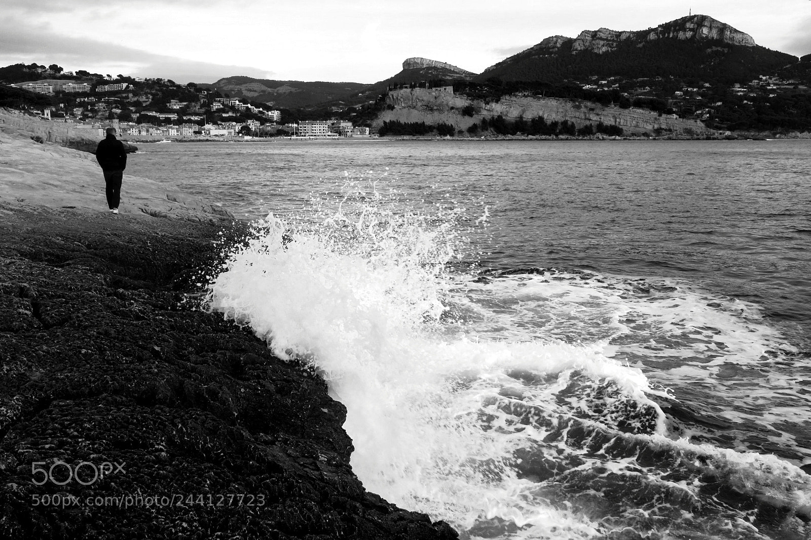 Canon PowerShot G5 X sample photo. Sea spray photography