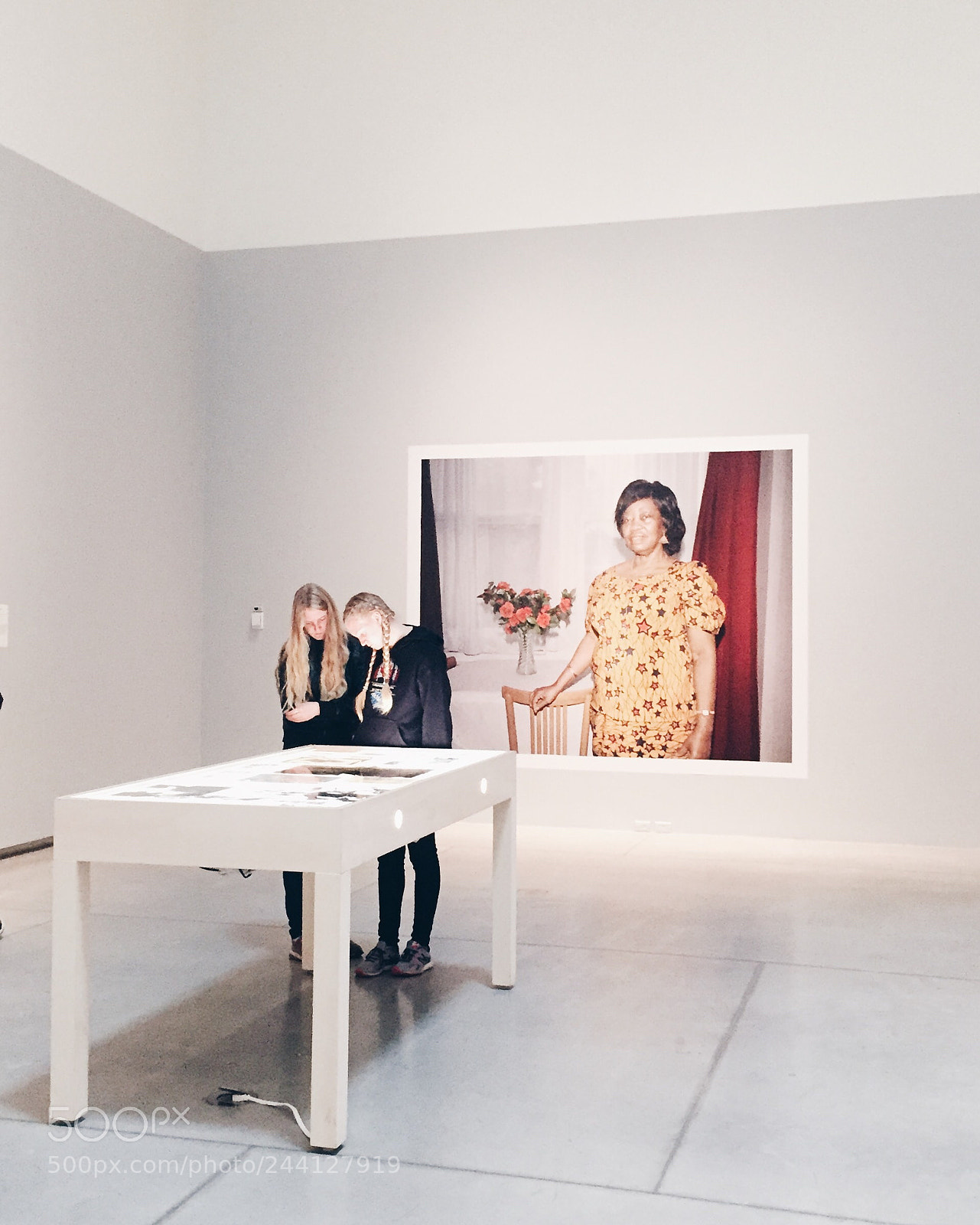 Apple iPhone 6 sample photo. At art gallery of photography