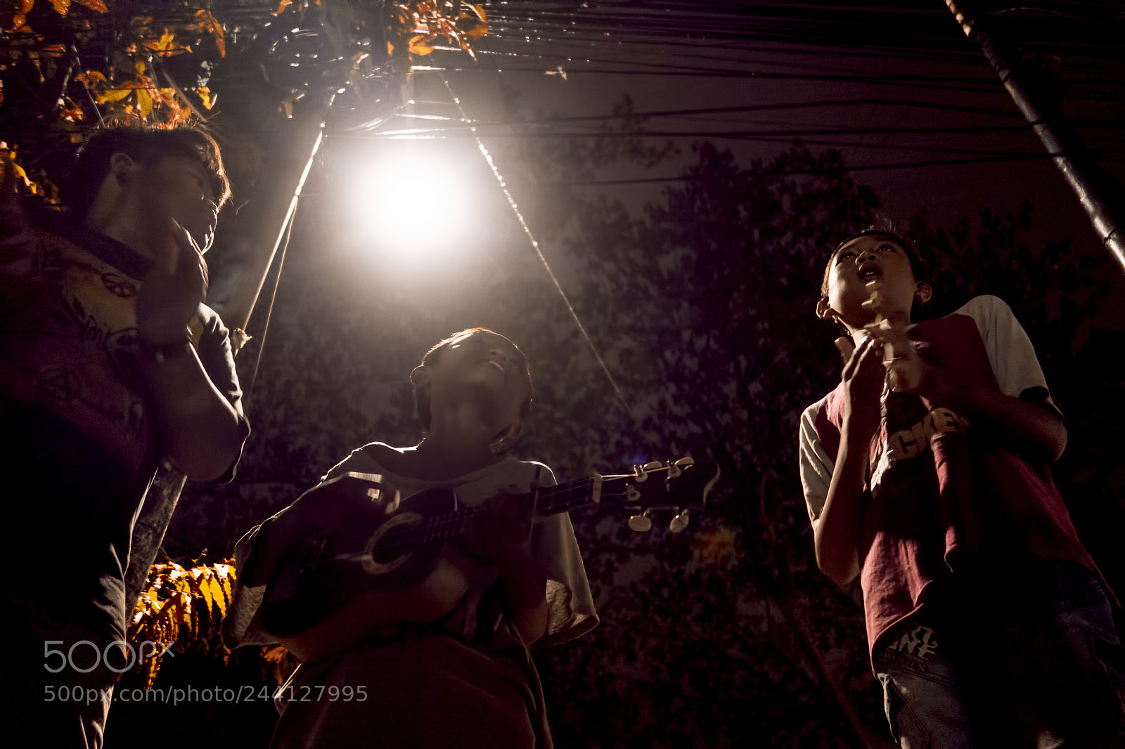 Sony Cyber-shot DSC-RX100 II sample photo. Music shadows photography